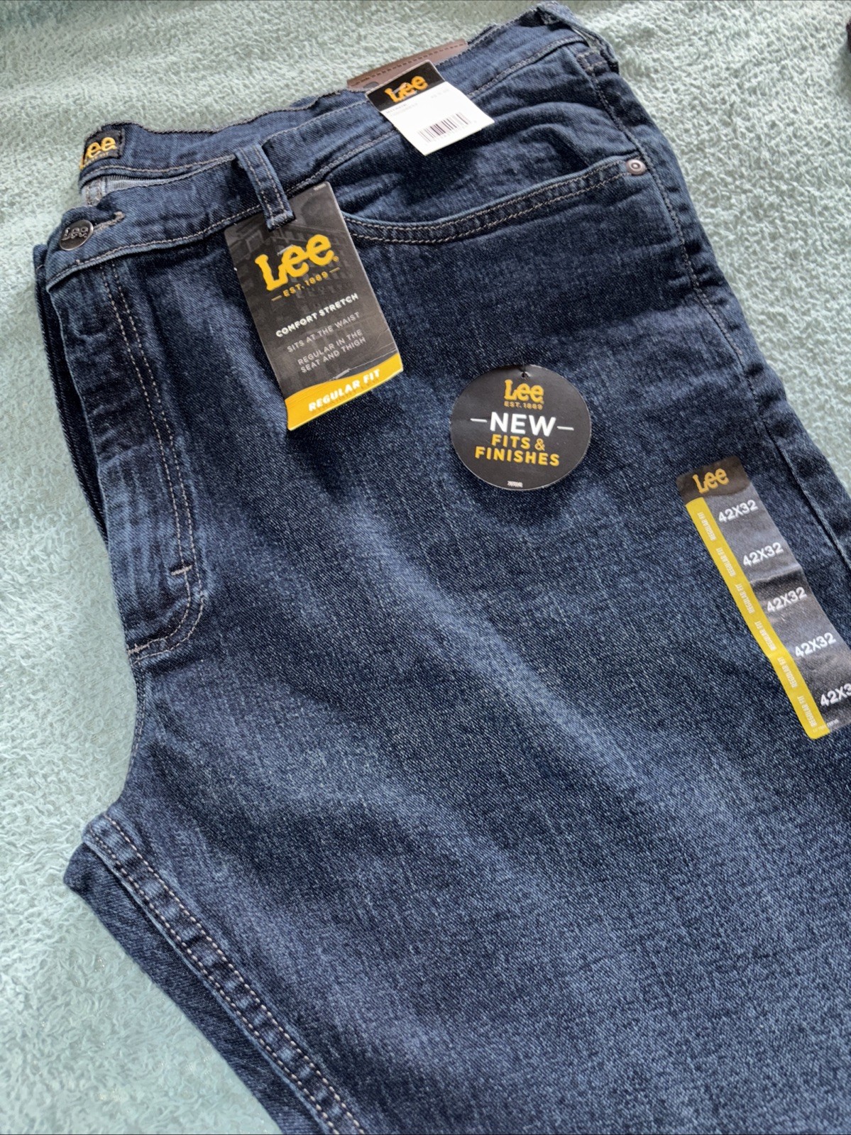 New, Men’s Lee Jeans 42~32, Dark Blue 99% Cotton 1% Spandex Straight Leg