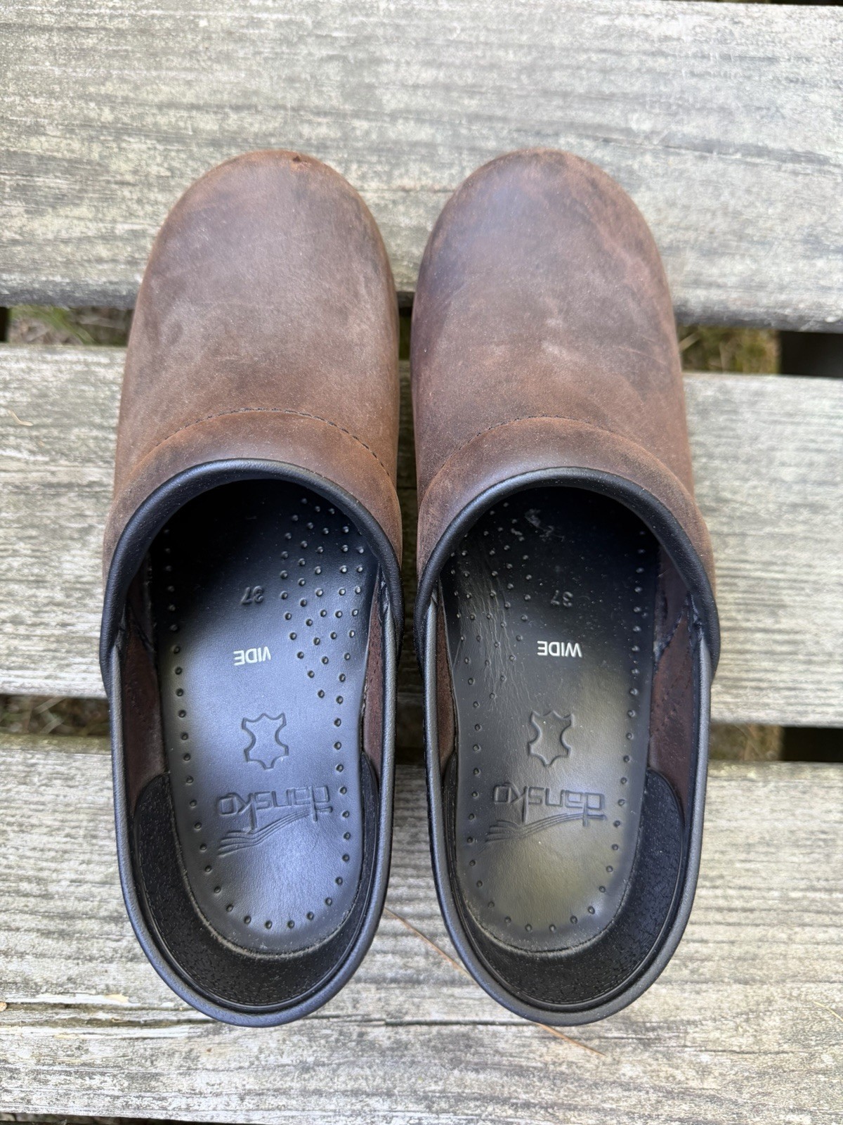 Dansko Professional Brown Oiled Leather Clogs Women’s Size EU 37 Wide US 6.5 – 7