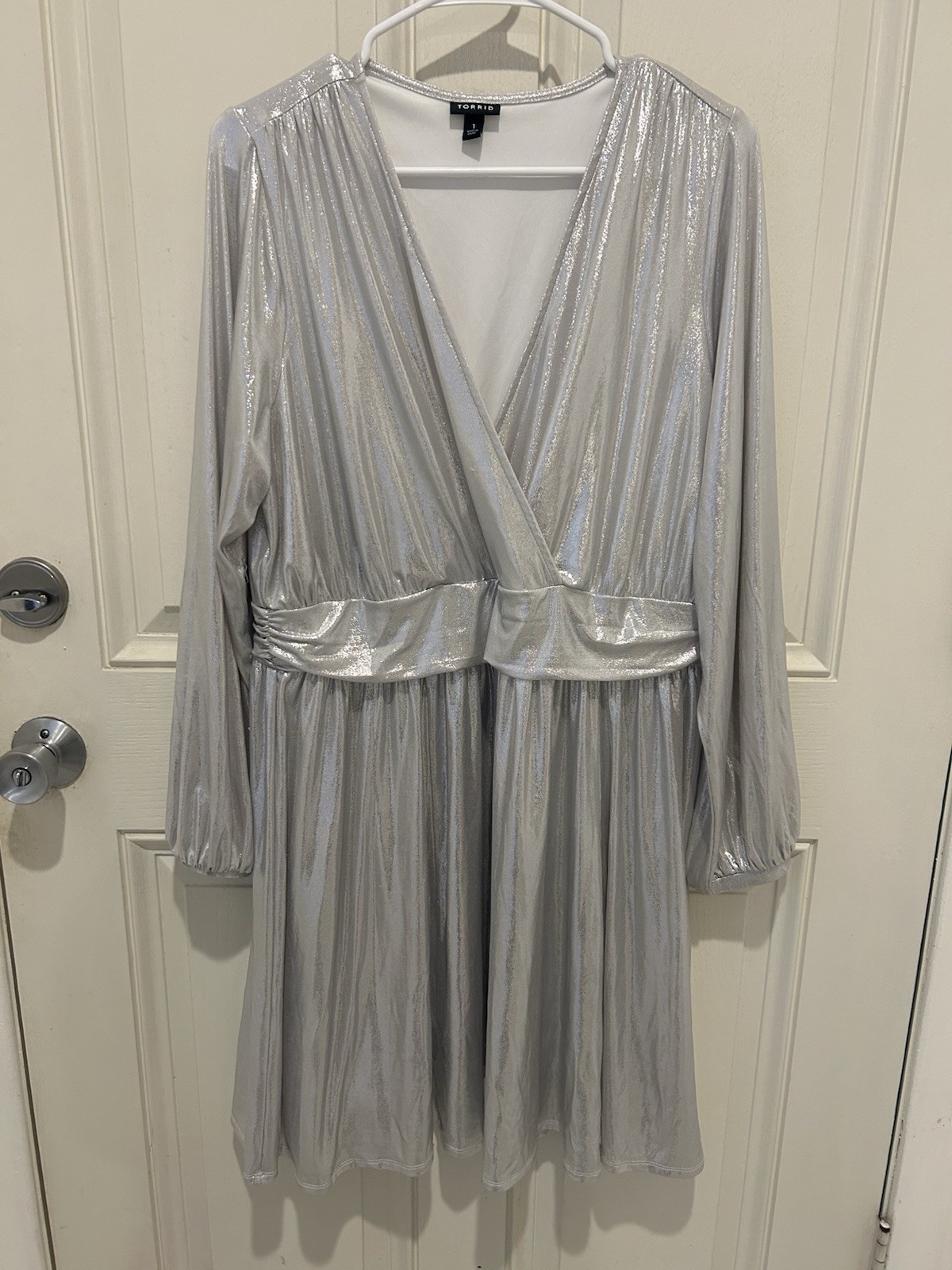 Torrid Silver Shiny V-Neck Long Sleeve Stretch Knit Mini Dress Plus 1