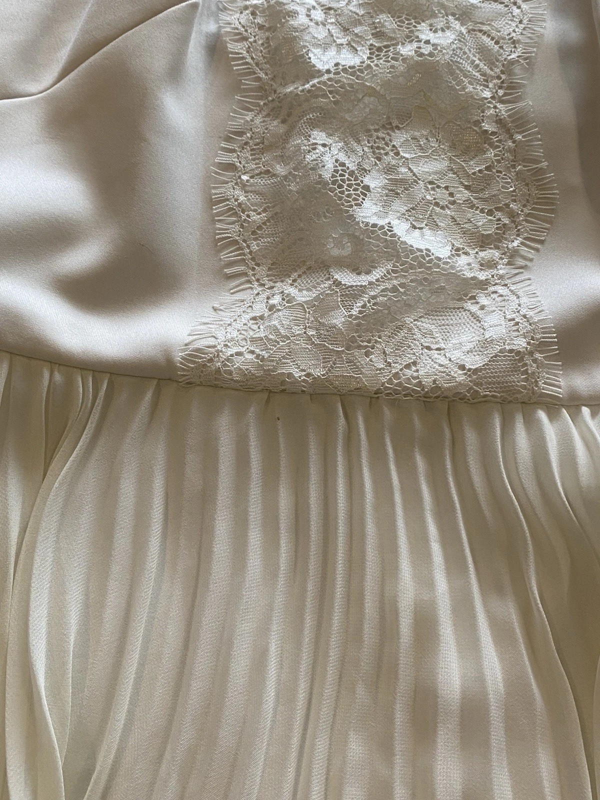 Max & Cleo Ivory Lace Halter Pleated Dress Sz 4 Cocktail Wedding Guest Romantic