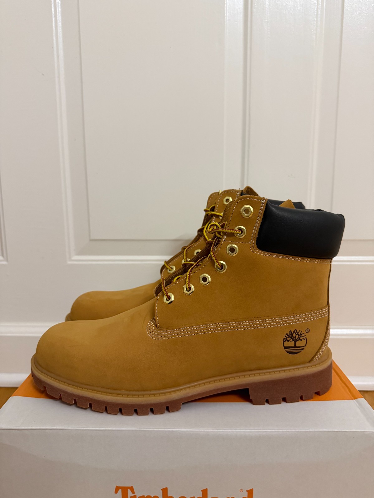NEW Timberland 6 Inch Boot Wheat Nubuck Premium TB010061-713 Men’s Sz 9-12