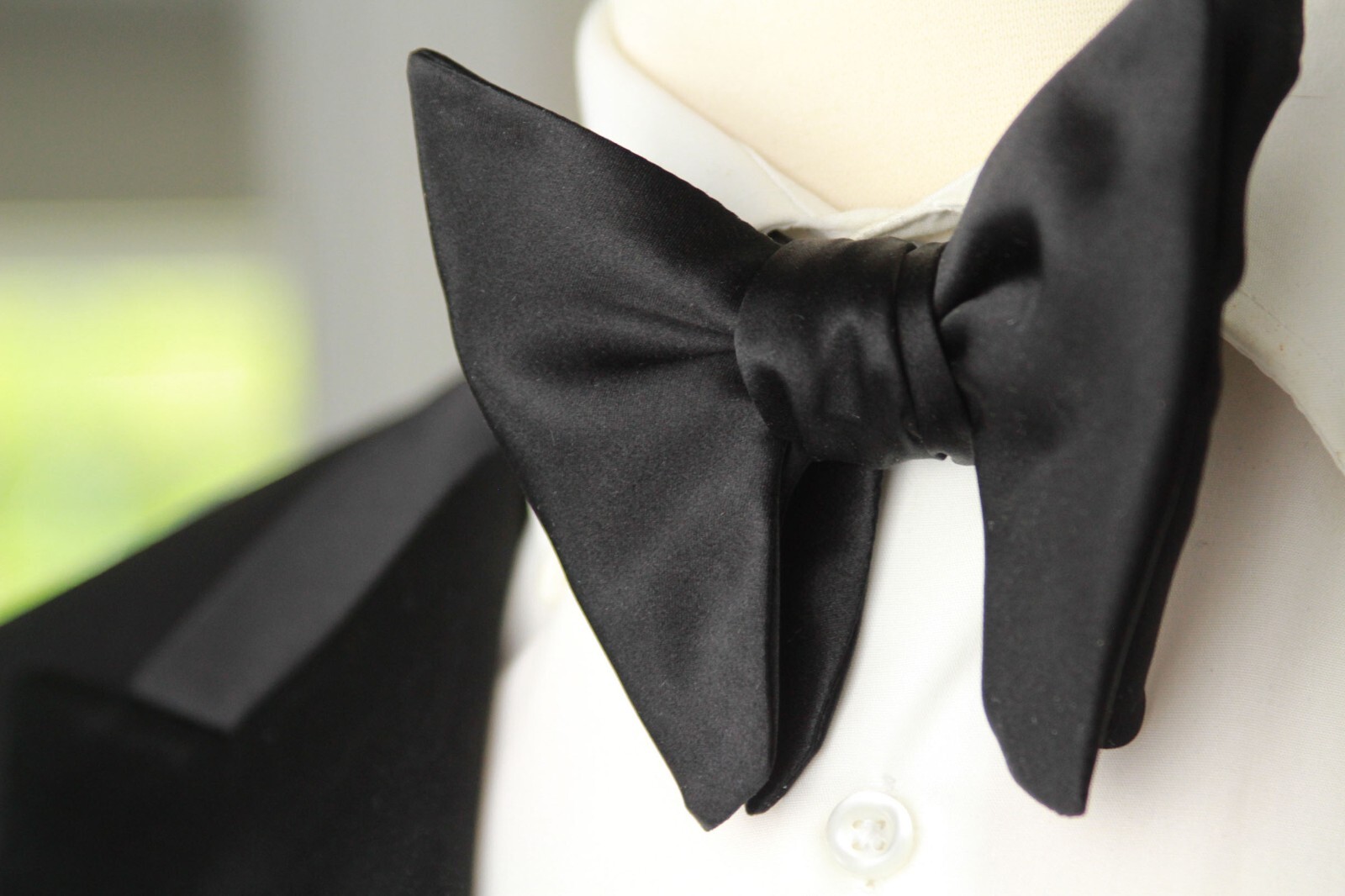 Men’s Silk Self-tied Bow Tie Black