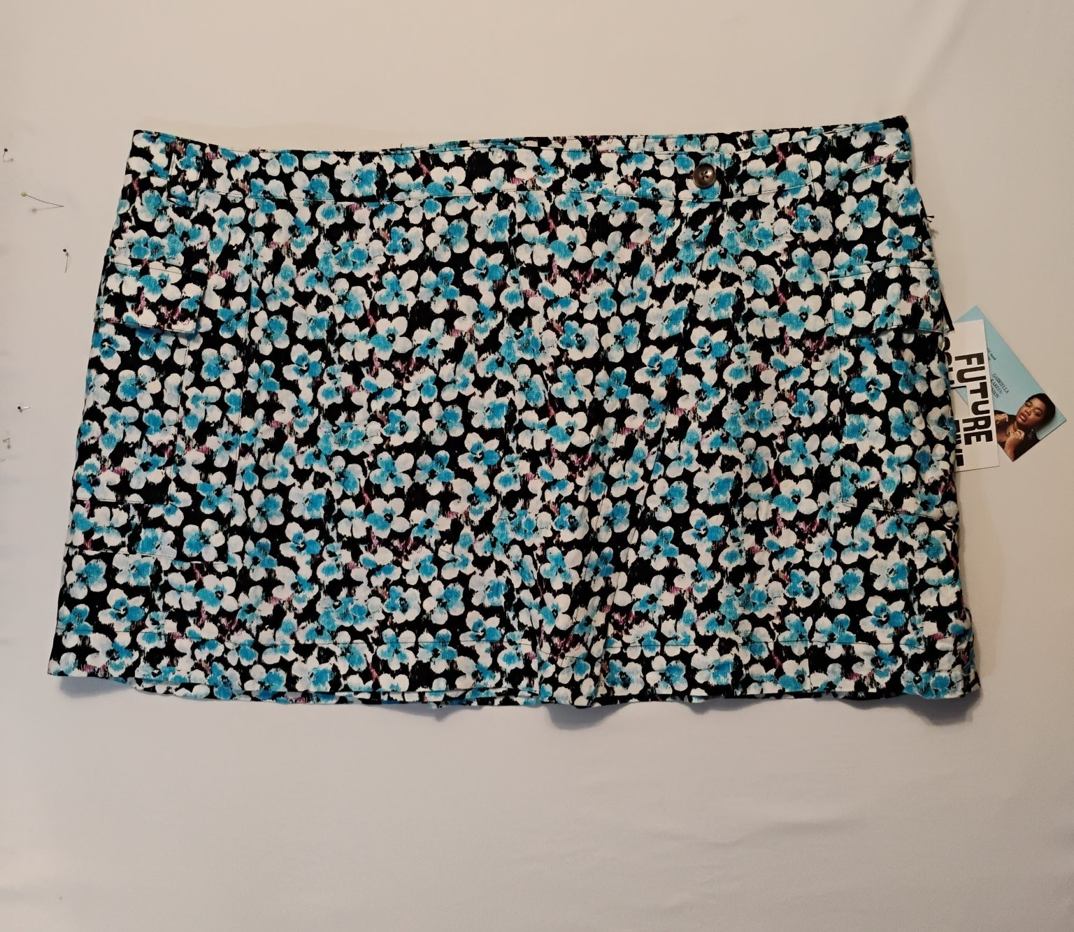 Future Collective Women’s Floral Wrap Mini Skirt Blue White Size 26W Cotton NWT