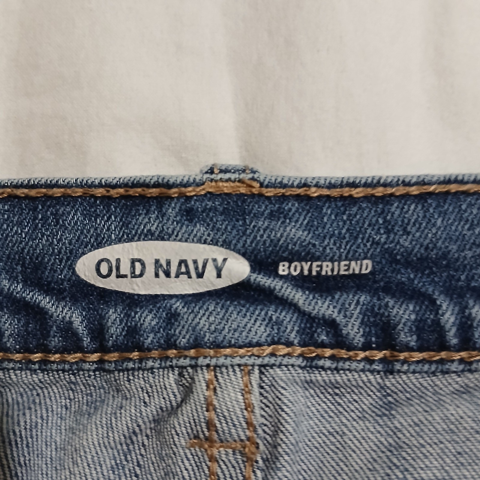 OLD NAVY Boyfriend Jeans 16 Medium Wash Distressed raw Hem 99% Cotton 1% Spandex