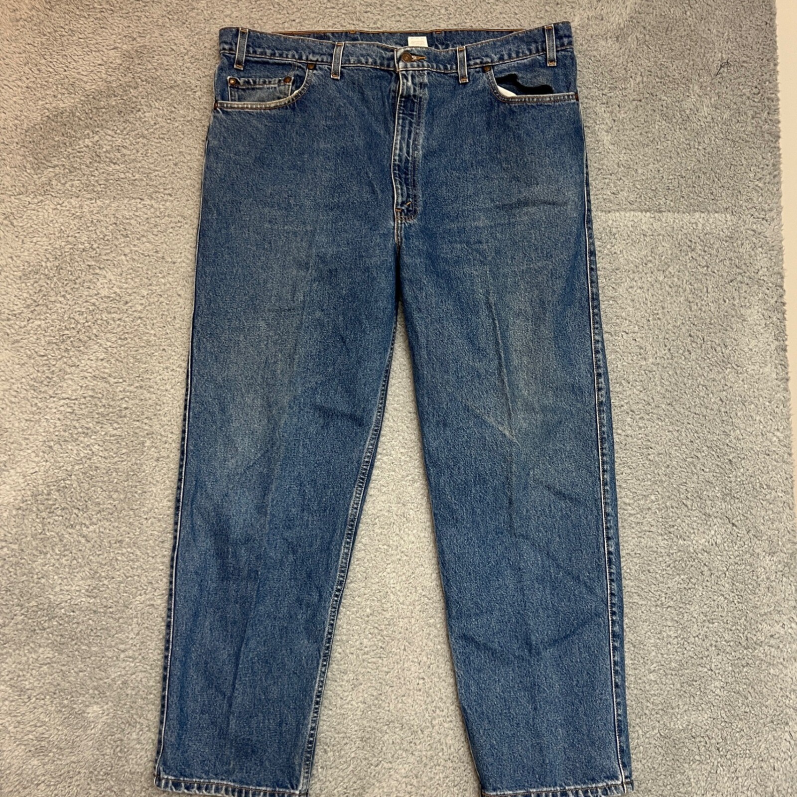 Levi 540 Jeans Mens 44×30 Blue Excellent Relaxed Fit Straight Leg Denim