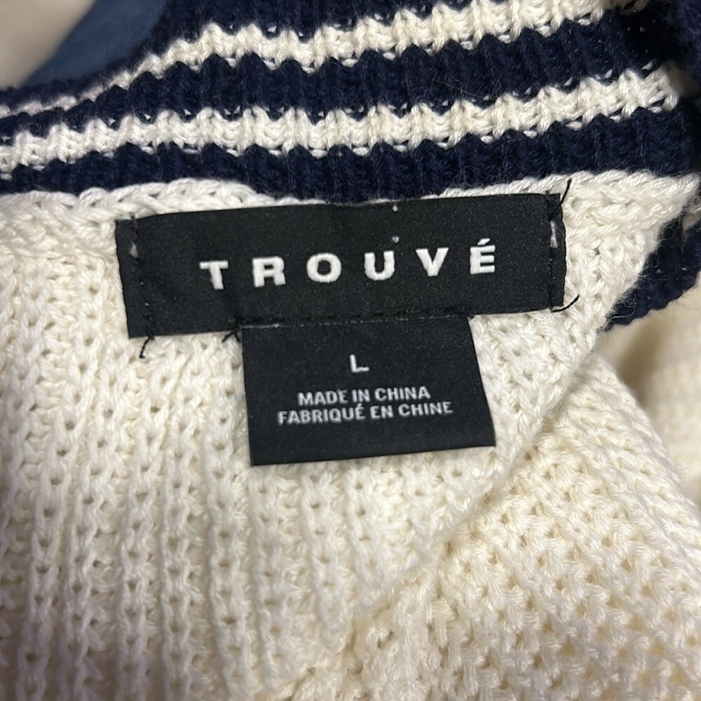 TROUVE Women’s White w Blue Trim Varsity LS Open Front Dorset Cardigan Large