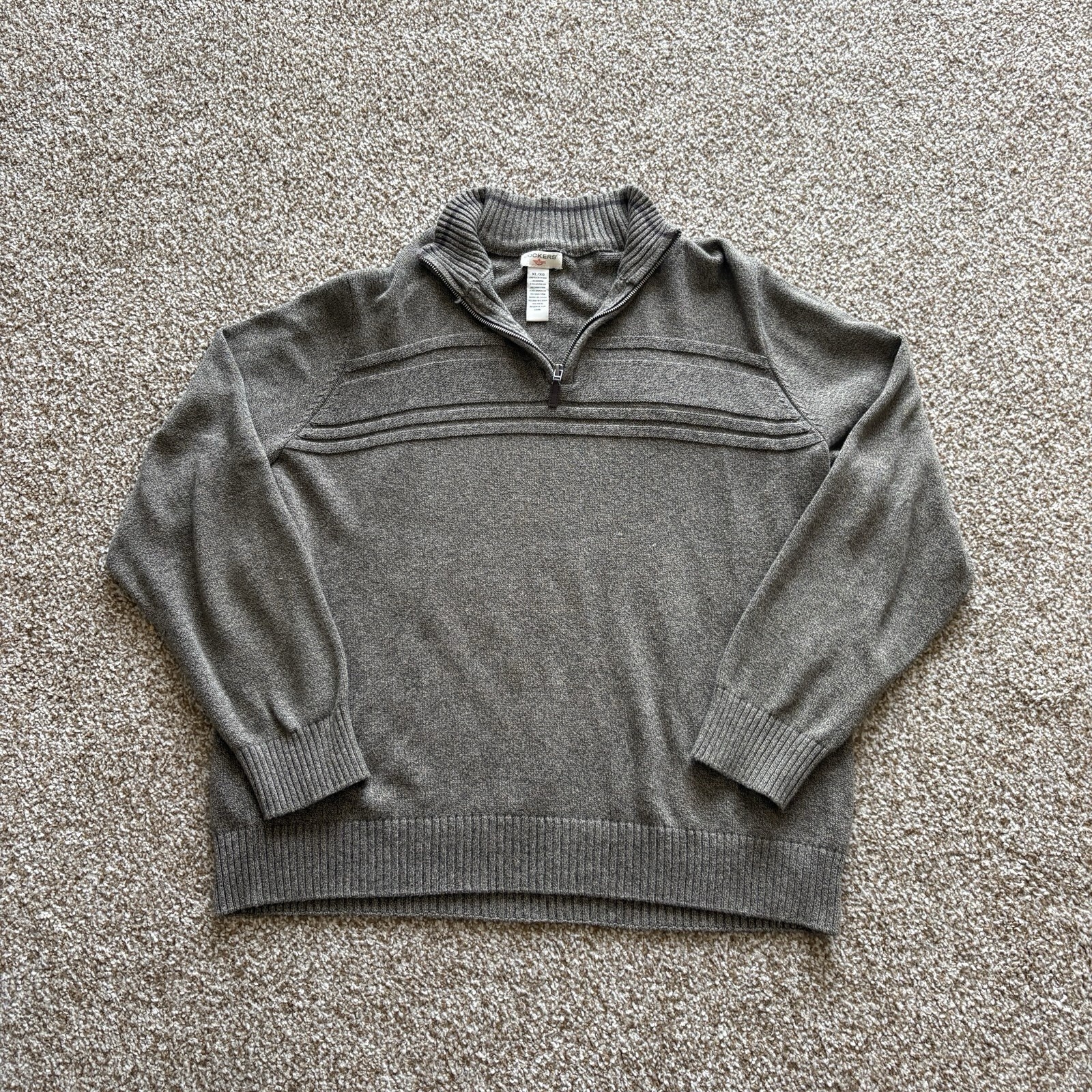 dockers xl quarter zip sweater 100% cotton great condition for unisex