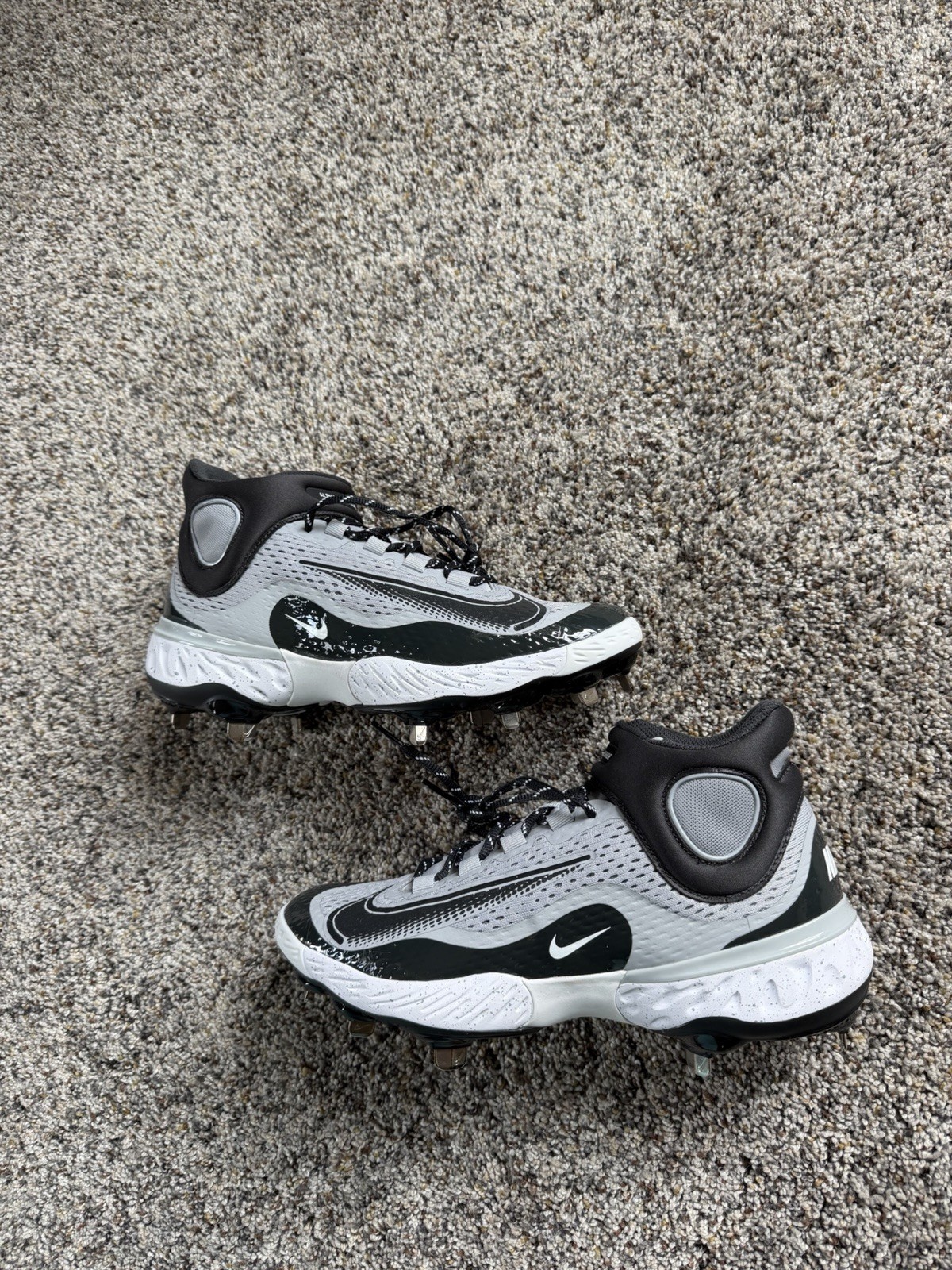 Nike Alpha Huarache Elite 4 Mid Metal Baseball Cleats Mens SZ 9 Gray DJ6520-002