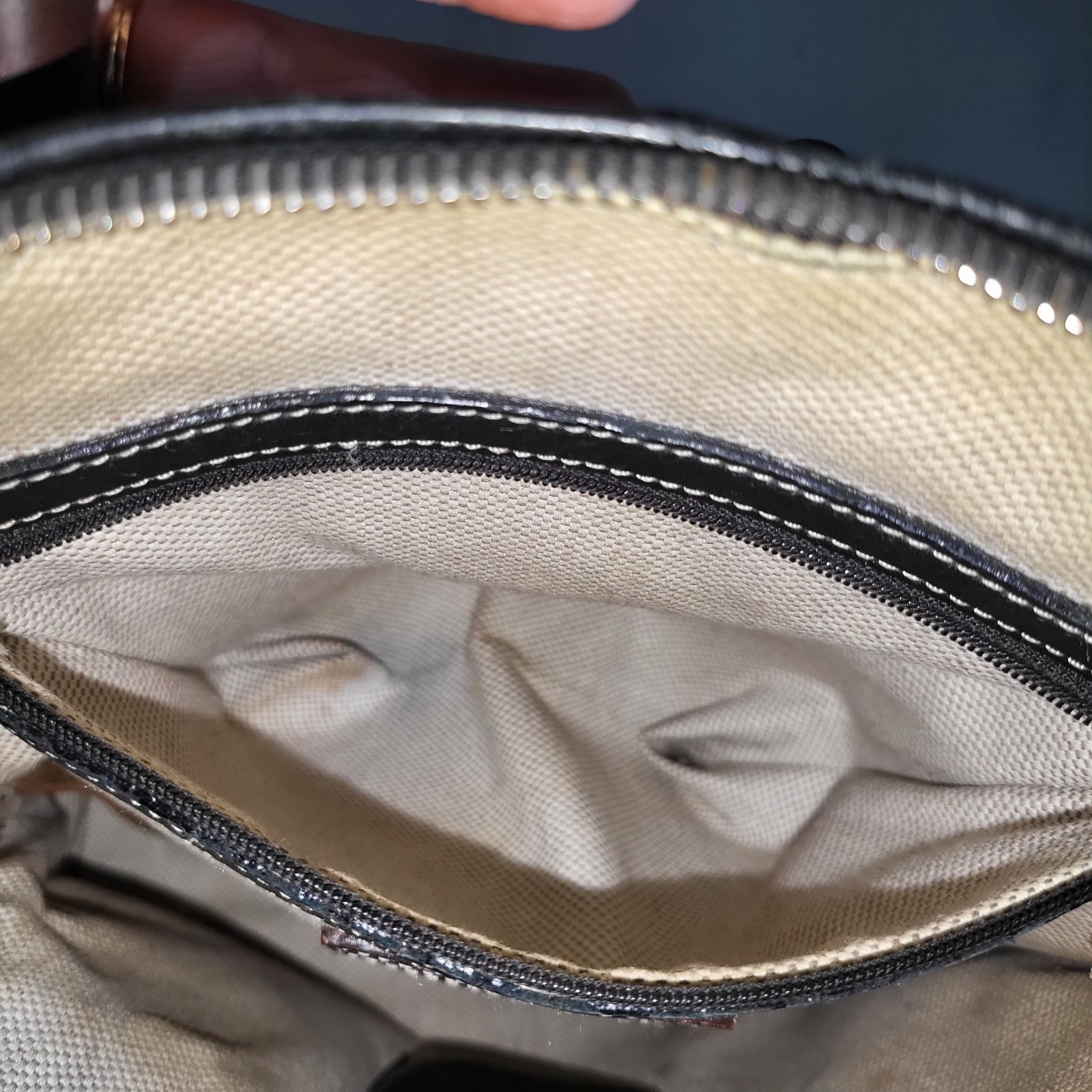 Dooney & Bourke Black Pebbled All Weather Leather Backpack Purse Y2K Zip