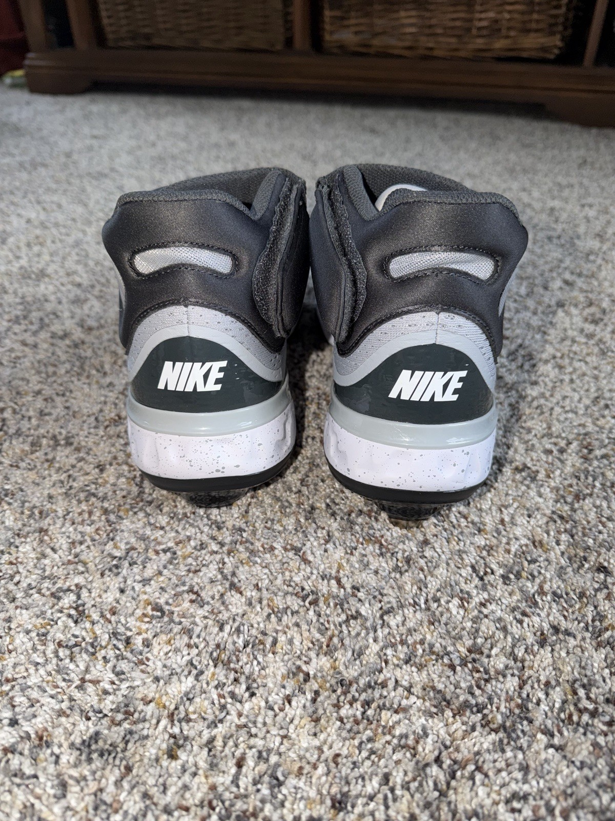 Nike Alpha Huarache Elite 4 Mid Metal Baseball Cleats Mens SZ 9 Gray DJ6520-002