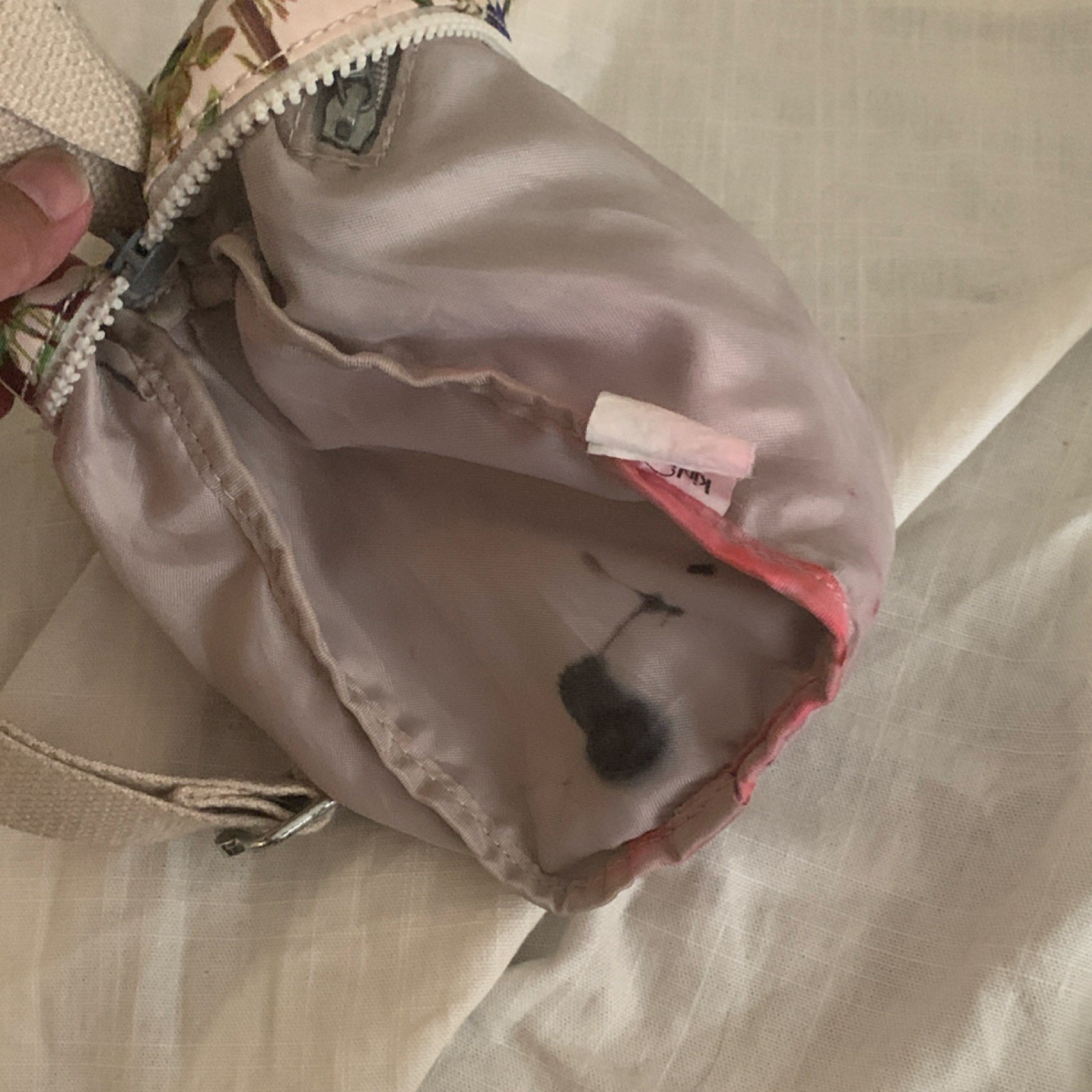 Kipling Beige Multicolor Floral Crossbody Bag Zip Closure w/ Adjustable Strap