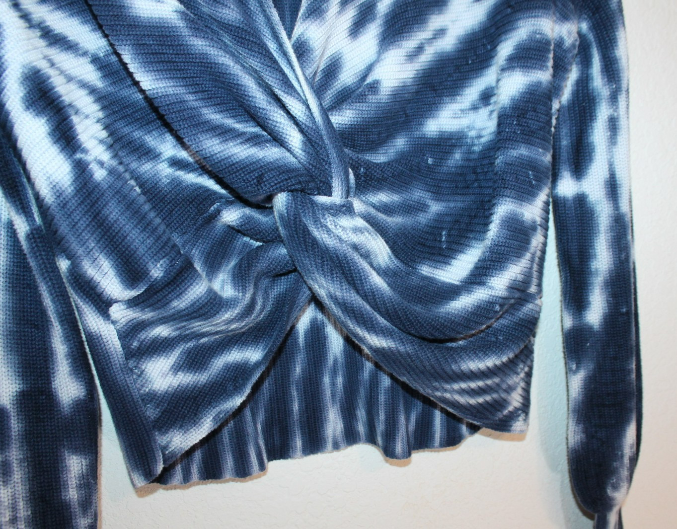 International Concepts blue/white tie dye womens top long sleeve Size M cotton
