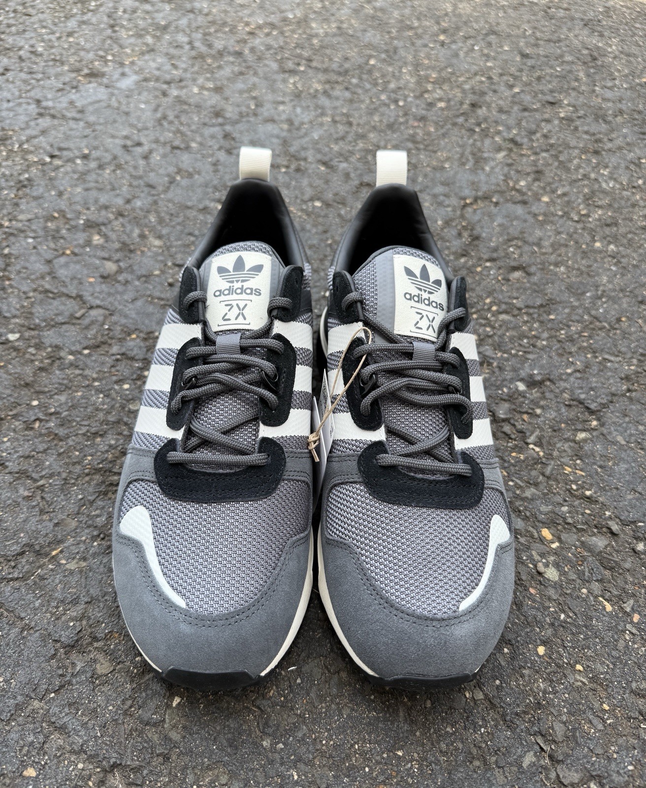Adidas Originals ZX 700 HD Men’s Running Shoe Athletic Sneaker Footwear H01851