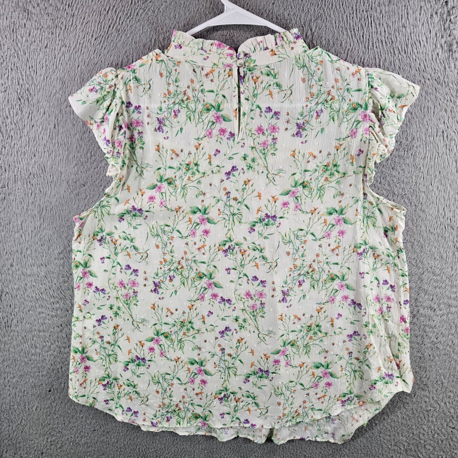 Rose + Olive Floral Flutter Sleeve Pintuck Blouse Ivory Purple Large NEW NWT