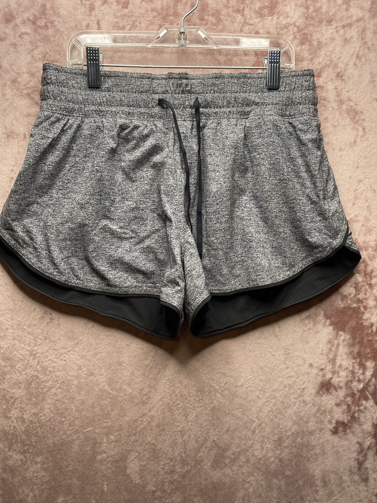 NWOT Lululemon Choose A Side Short *3″ Heather Lux Multi Black / Black | SIZE: 6