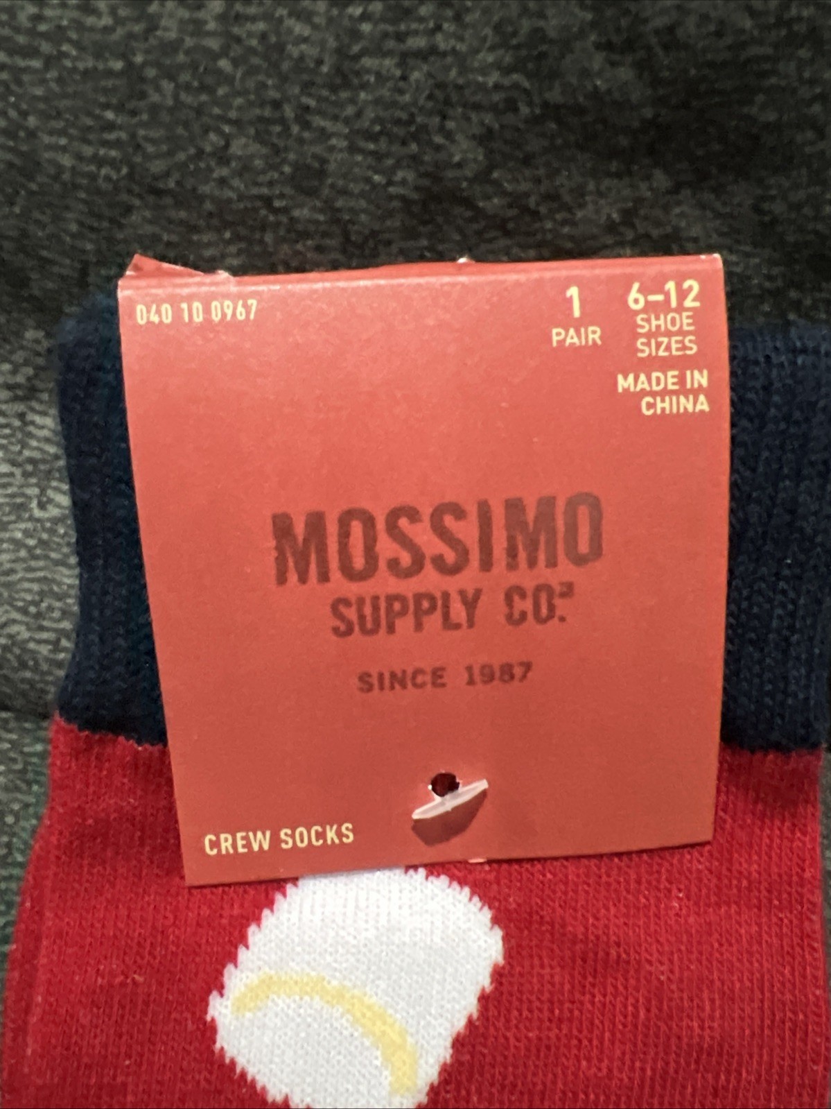 S’More Crew Socks Red Black Mossimo SIze 6-12 Berry Camping Novelty Marshmallow
