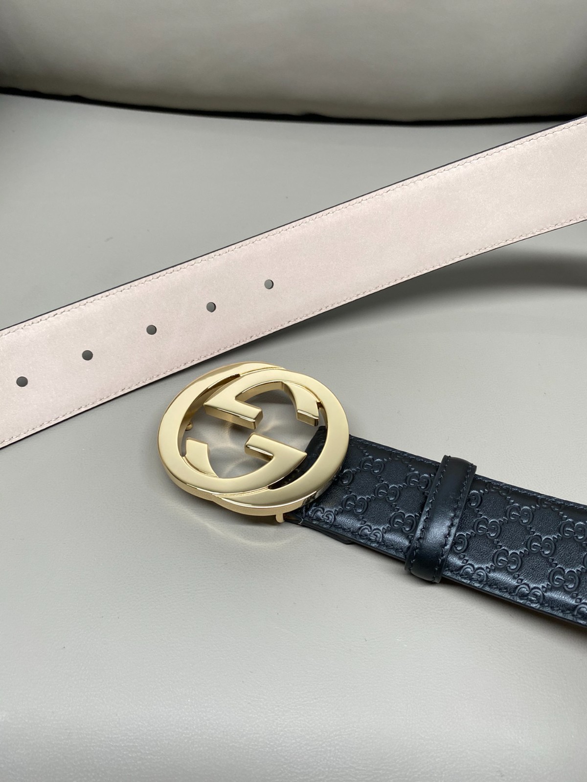 100% Authentic Gucci Black Leather Belt