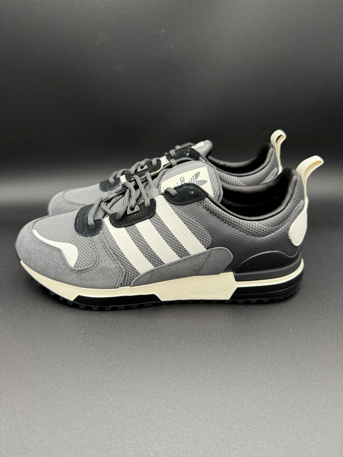Adidas Originals ZX 700 HD Men’s Running Shoe Athletic Sneaker Footwear H01851