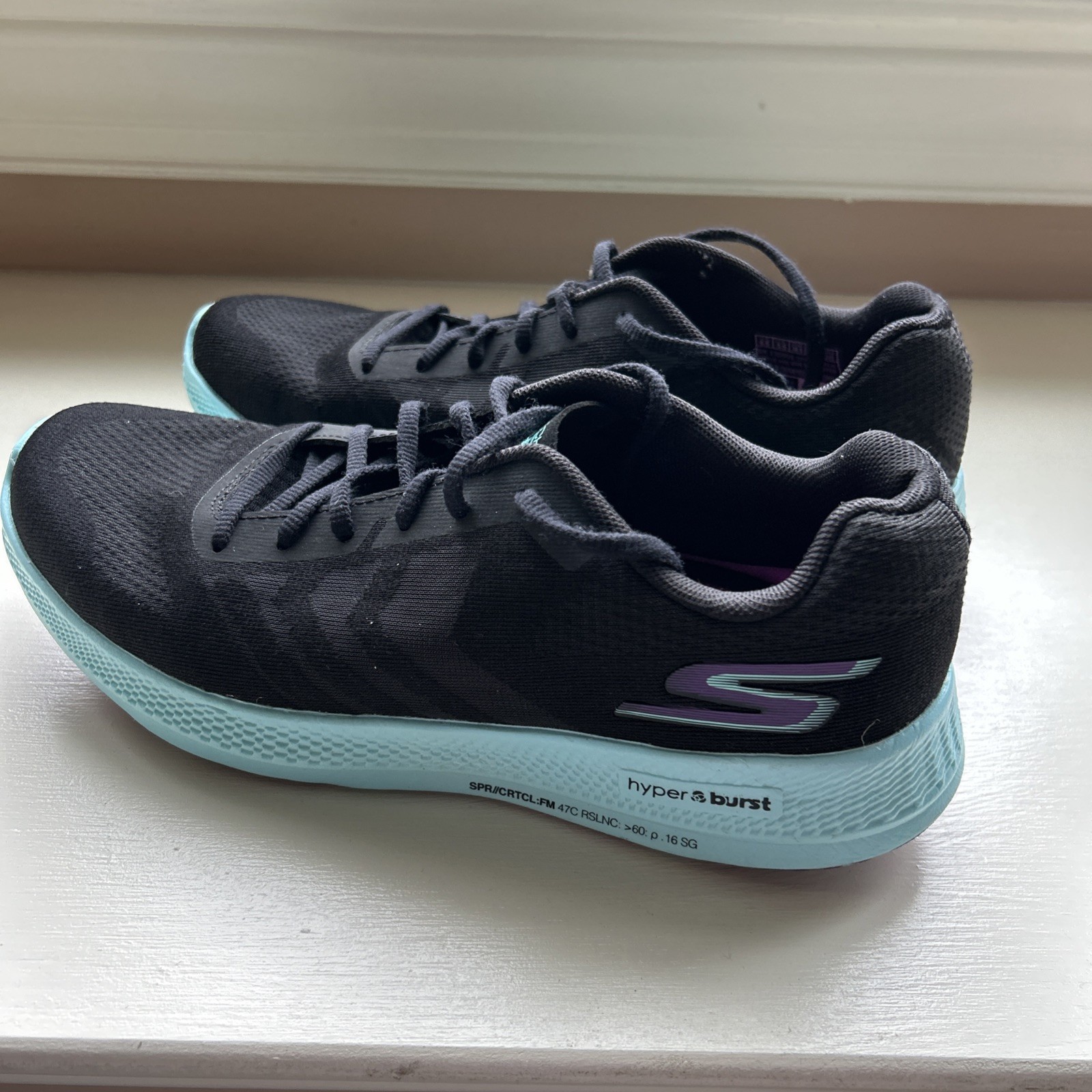 SKECHERS WOMEN’S GO RUN RAZOR+ 130001 LIGHTWEIGHT TRAINER RUNNING SHOES