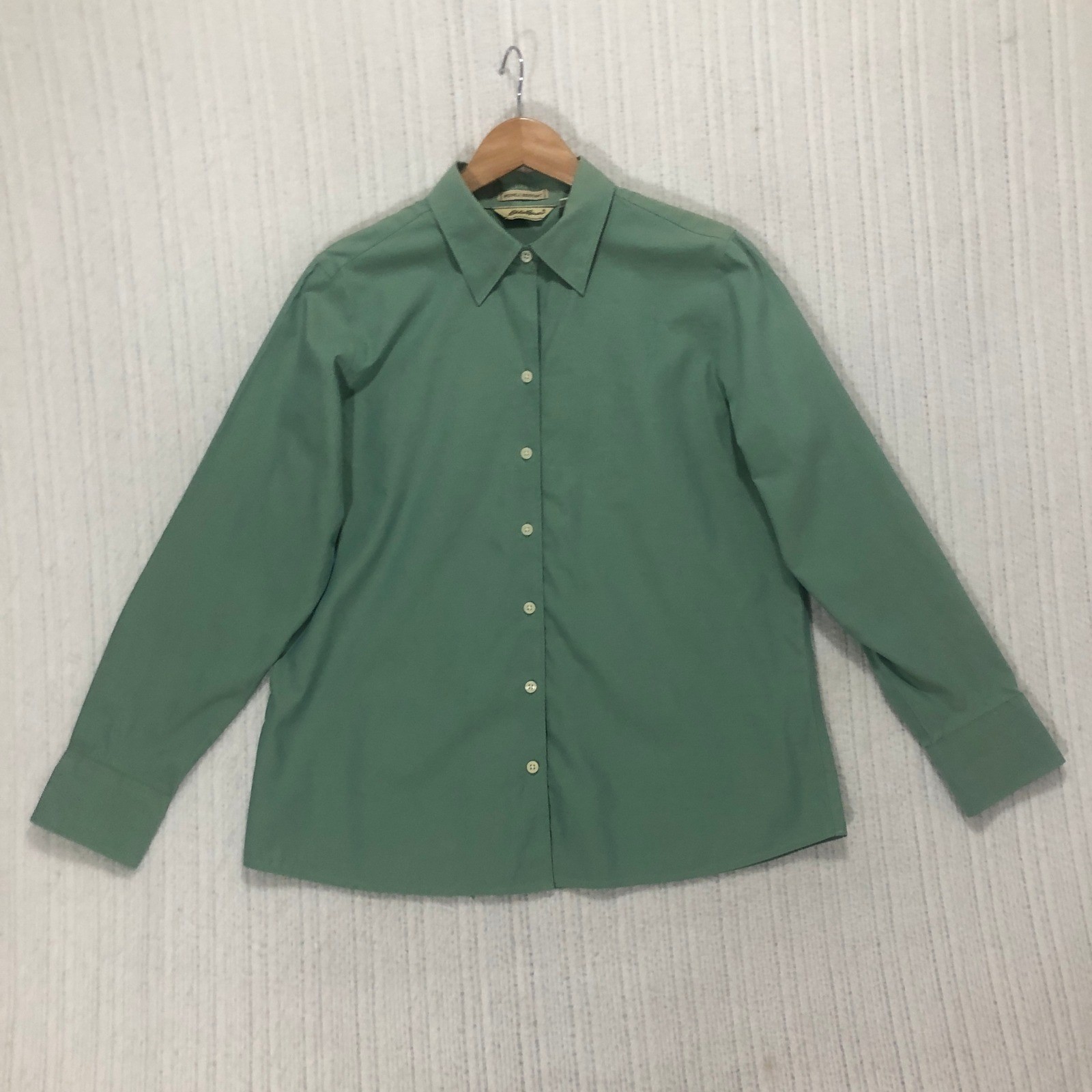 Eddie Bauer Women’s Large Button-Up Shirt Wrinkle Resistant Long Sleeve