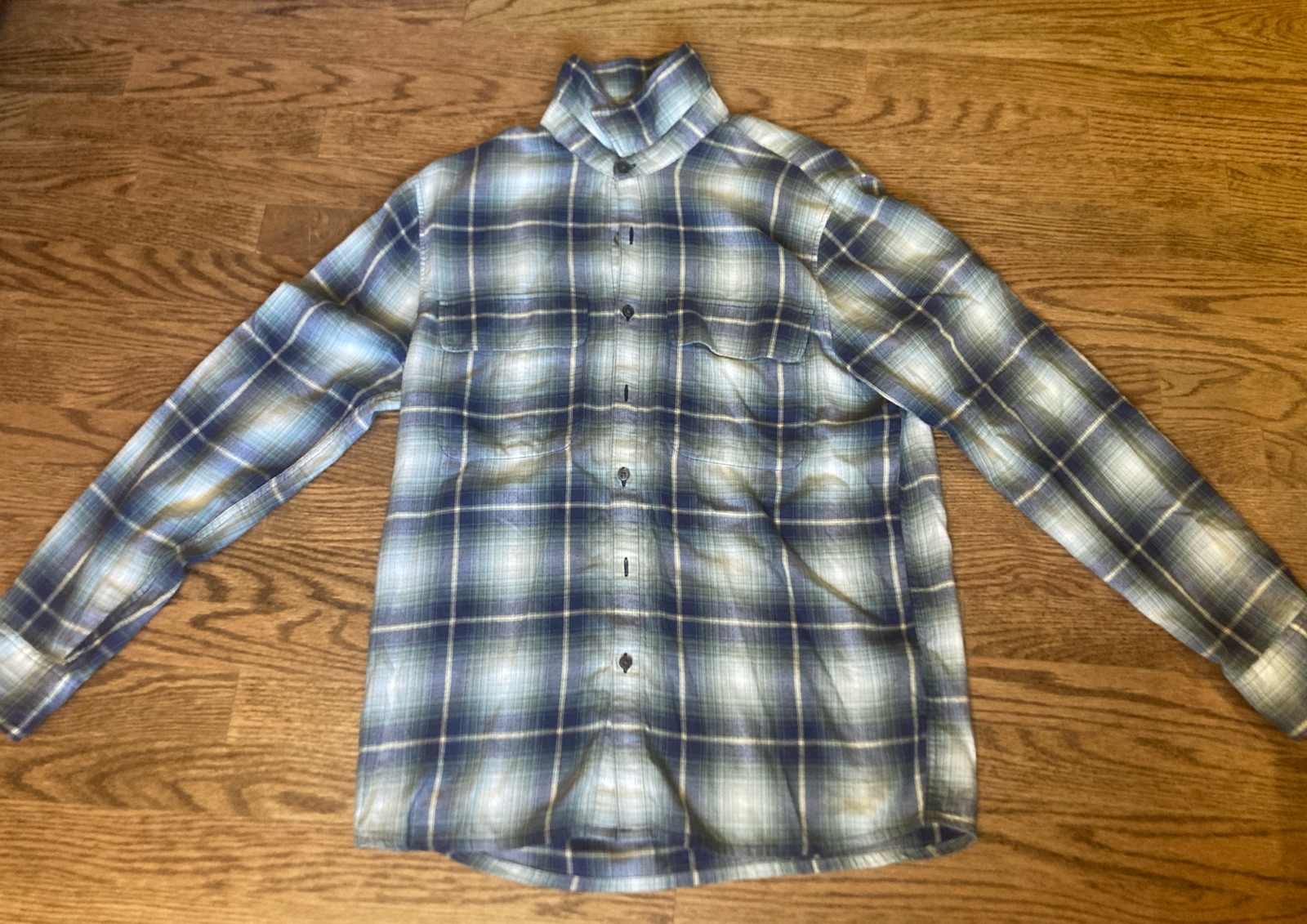 Men’s Abercrombie & Fitch Lightweight Flannel Green Plaid Button Up Small