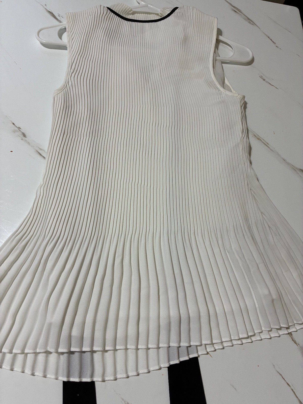 DKNY cute formal white blouse