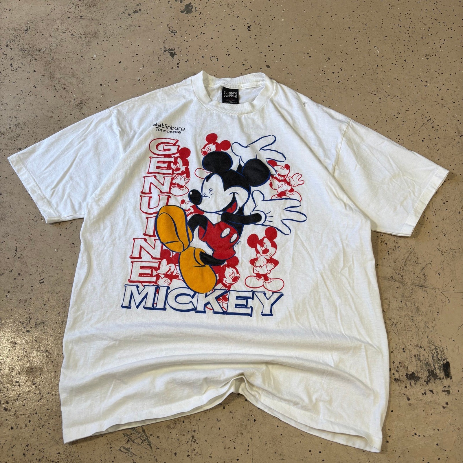amazing vintage 90s sherry’s best white mickey mouse t-shirt mens xl