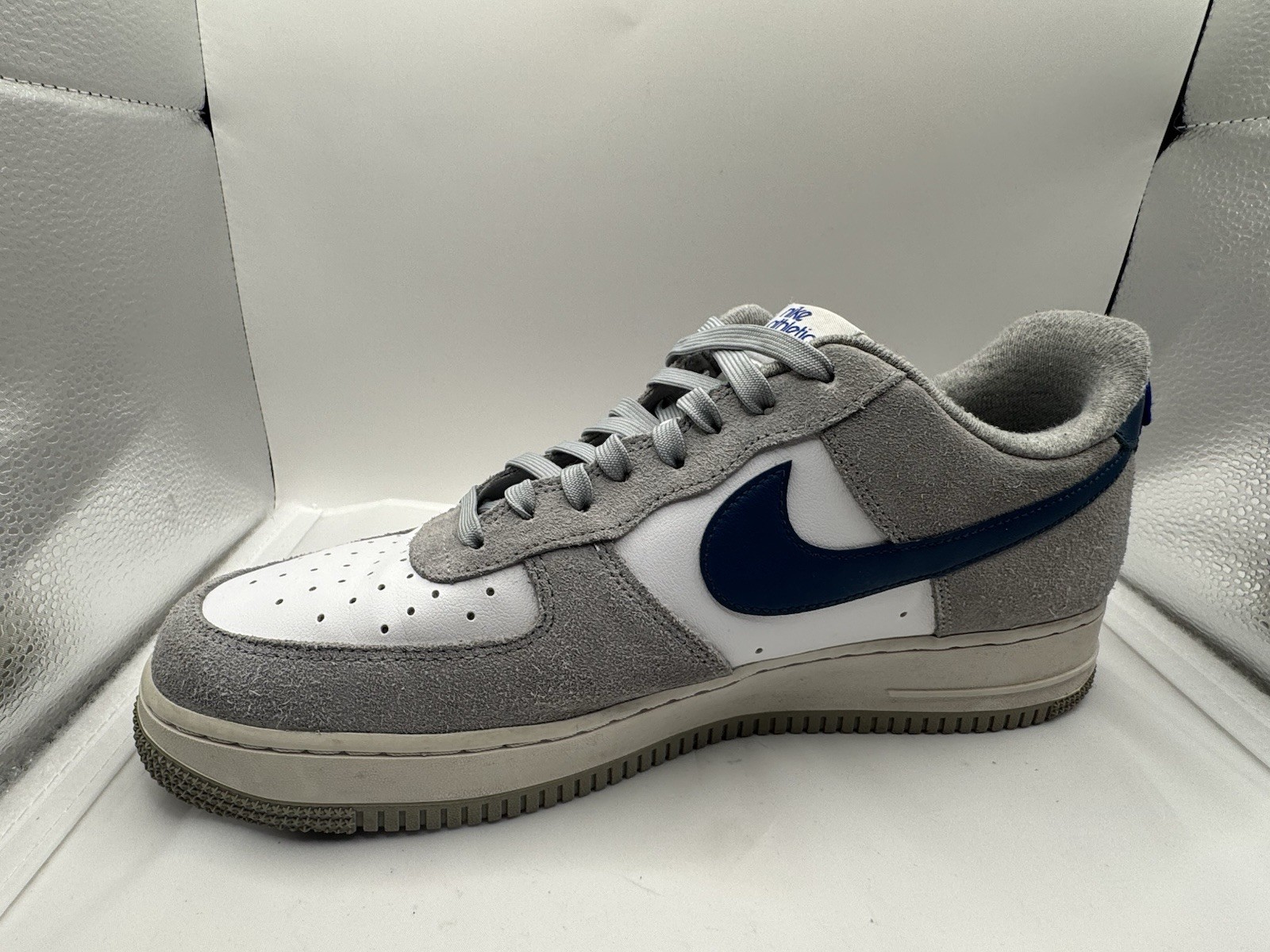 Nike Air Force 1 ’07 LV8 11.5