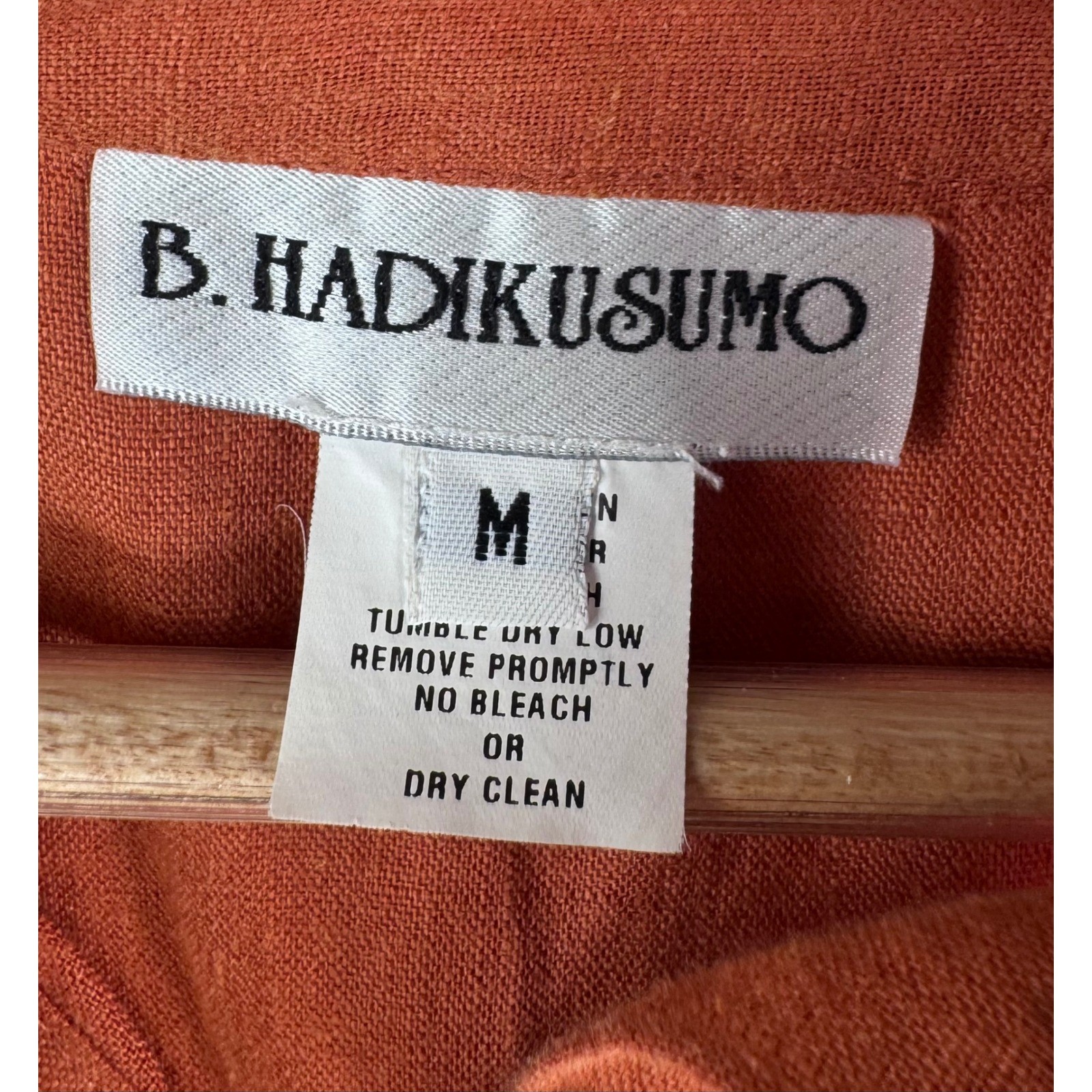 B. Hadikusumo Linen Tunic sz M Orange Mandarin Collar lagen look minimalist