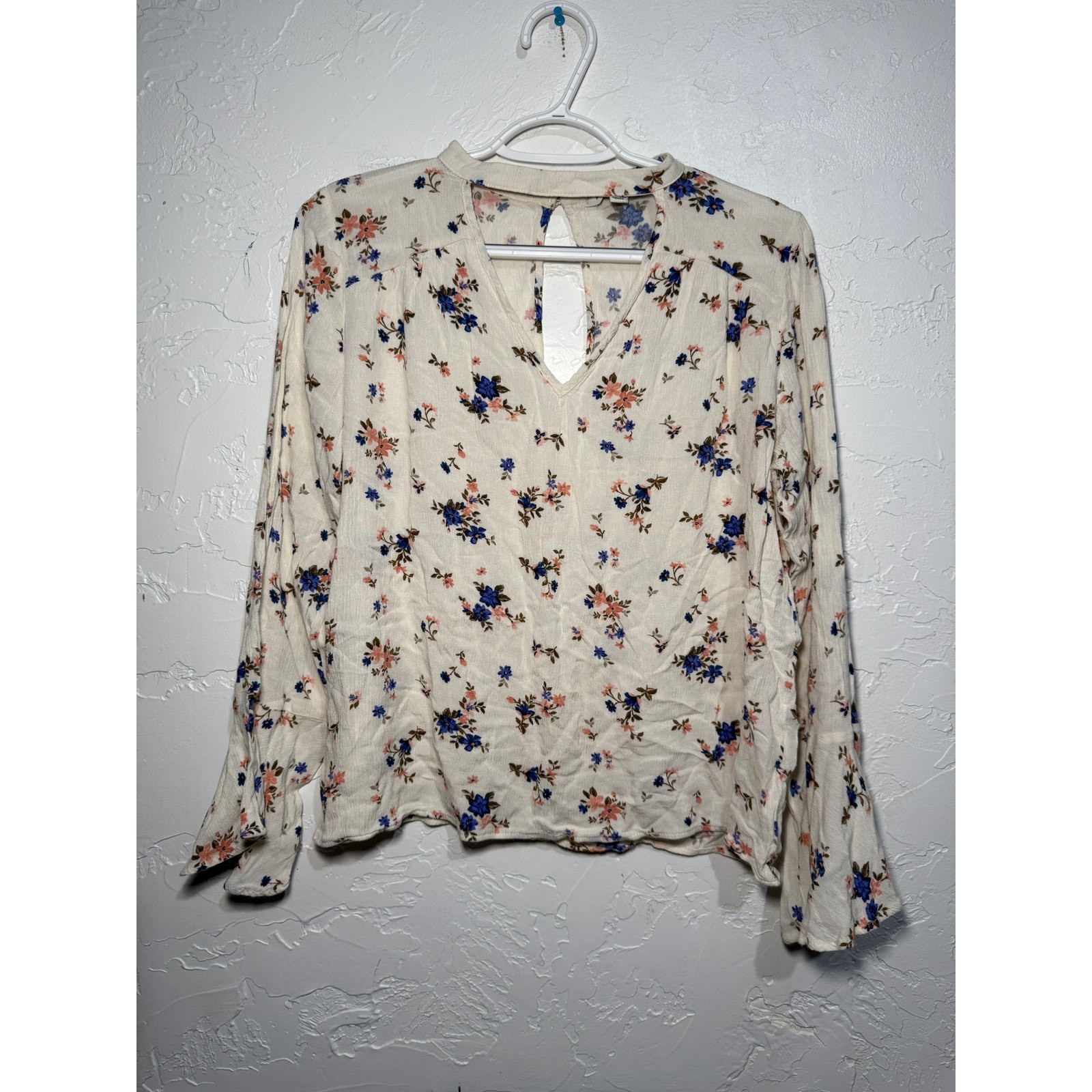American Eagle keyhole cut out floral blouse womens large boho chic career