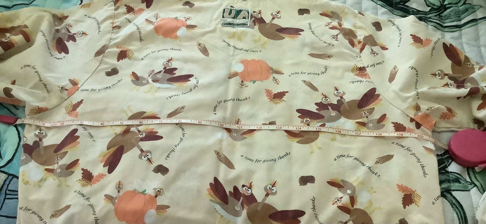 UA Scrubs Thanksgiving Snap Front Scrub Jacket Turkey Pumpkins Brown Orange XS