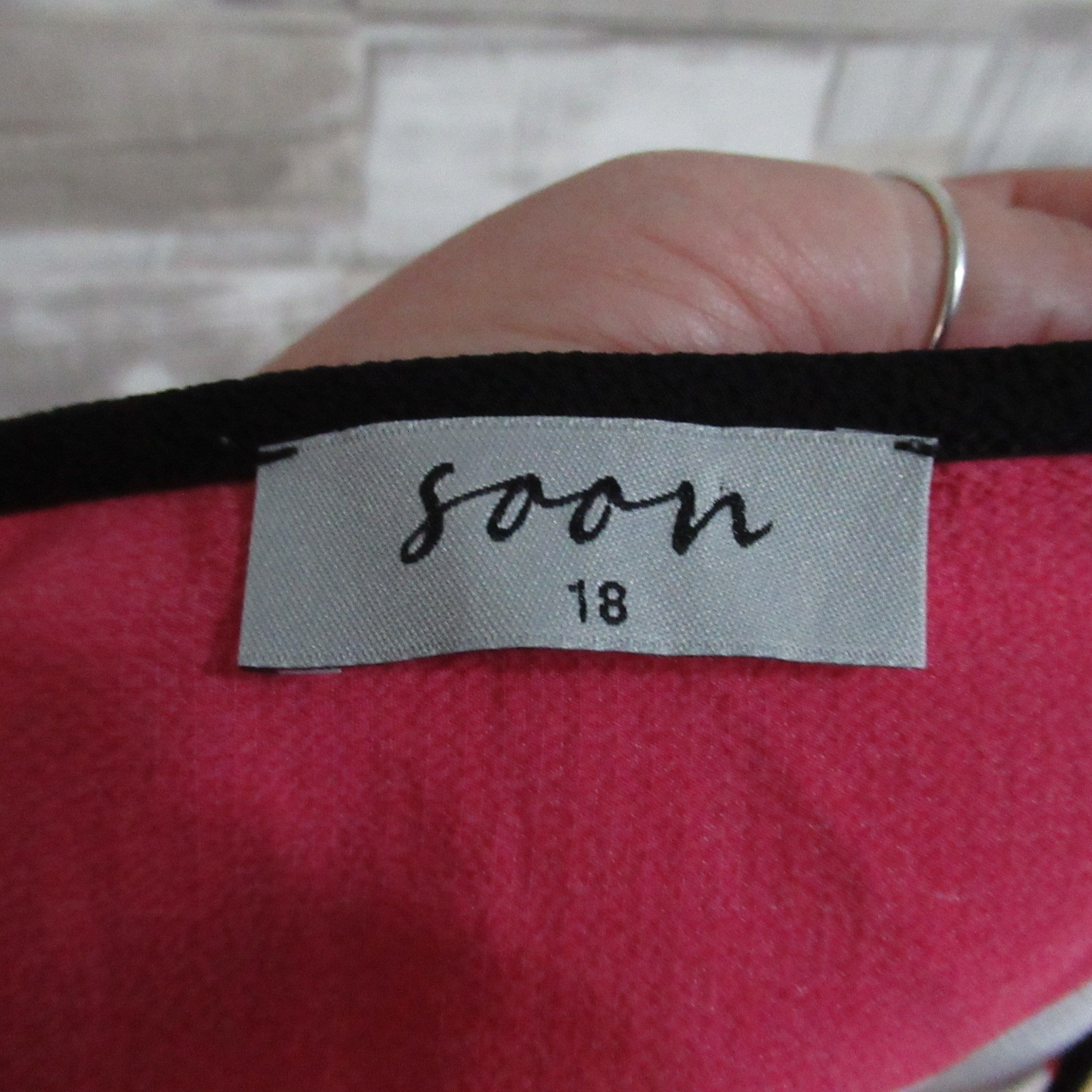 SOON ● size 18● pink black white blouse top womens ladies