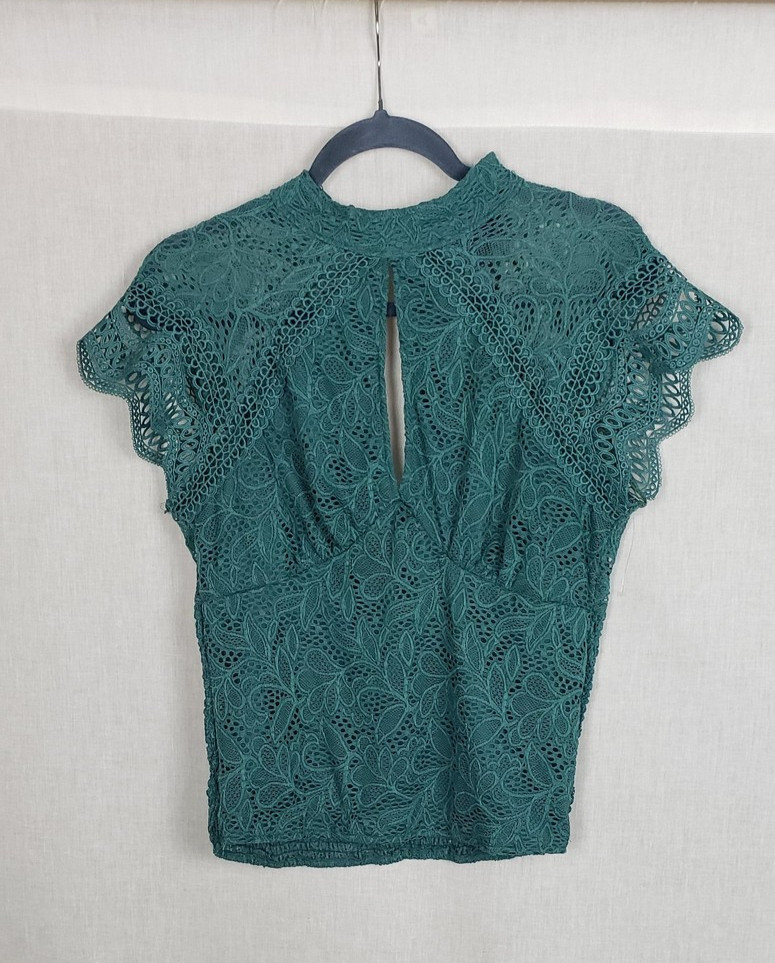 Daytrip Blouse M Teal Green Smocked Lace Mock Neck Keyhole Dainty Feminine Fall