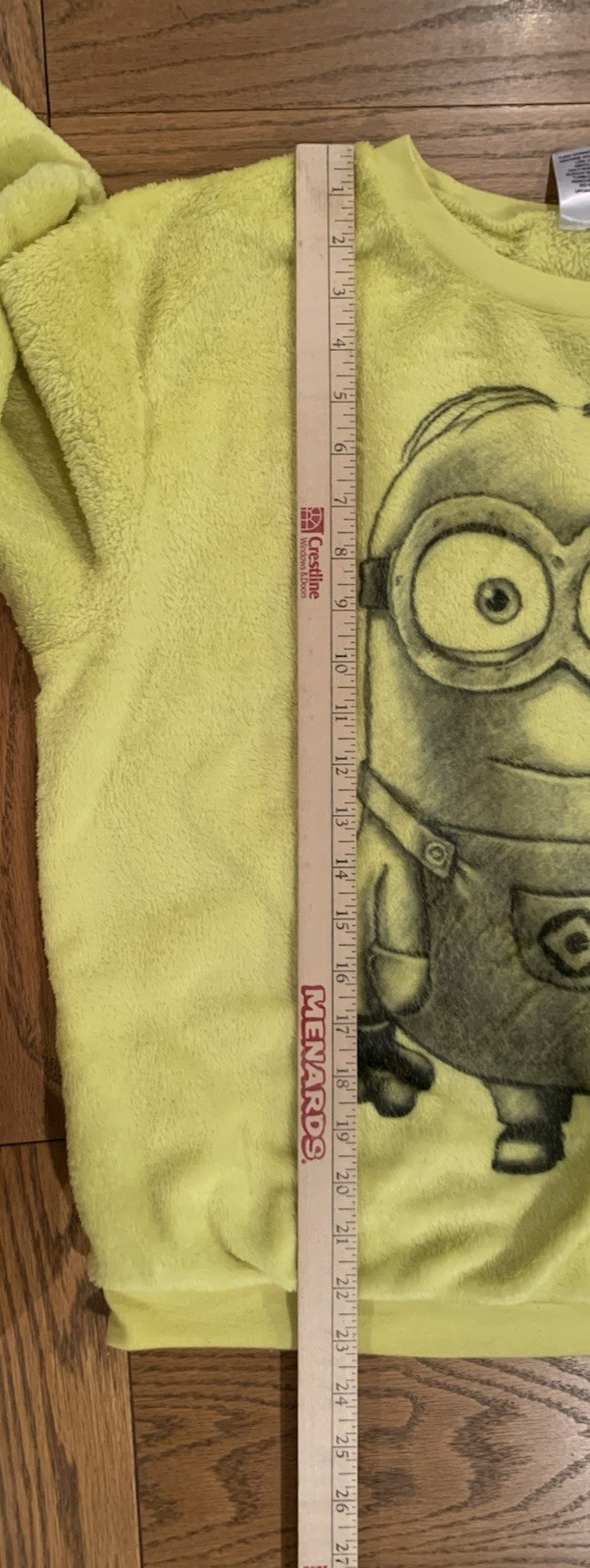 Despicable Me Minions Fuzzy Fleece Pullover Bright Yellow Junior’s Large (11-13)