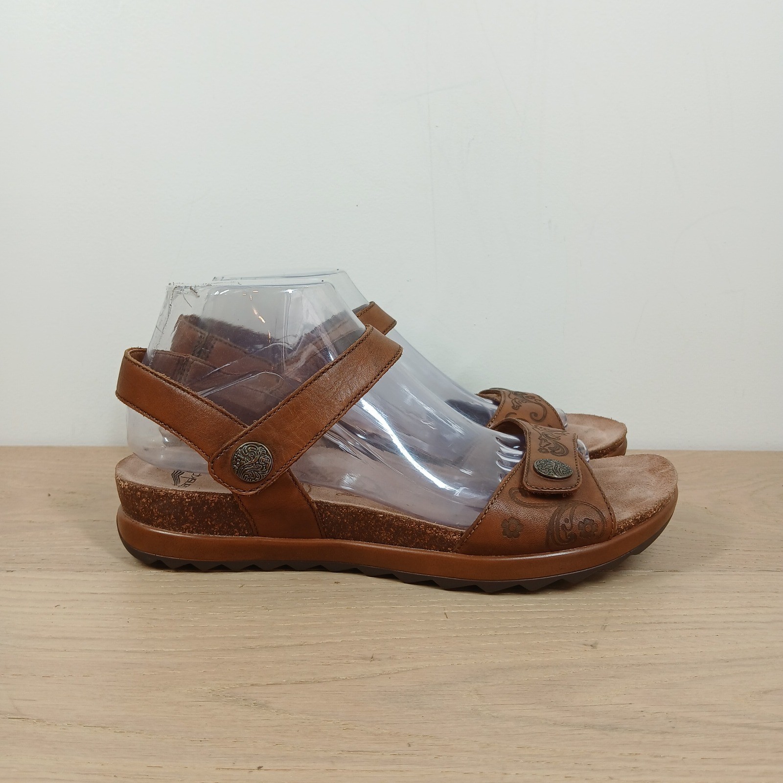 Dansko Wedge Sandals Women’s 9.5 Reece Tan Brown Leather Floral Laser Cut