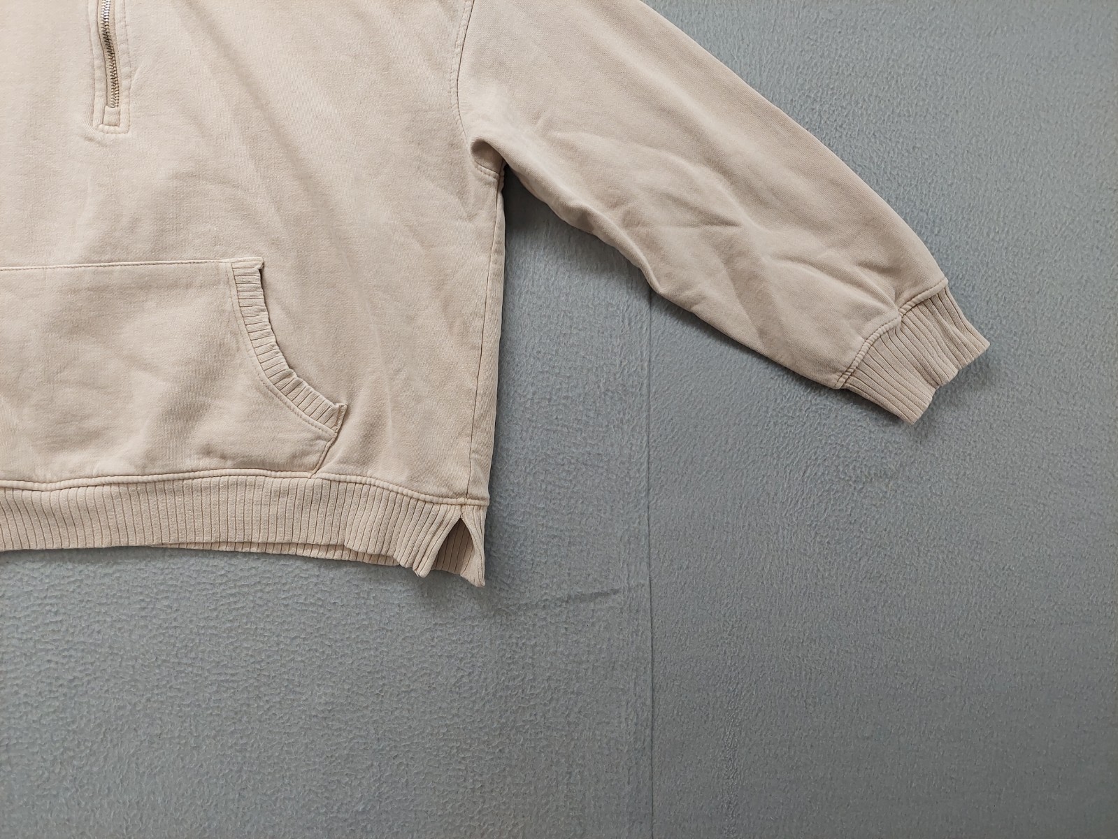 C&C California Women Sweatshirt L Beige Mock Neck 1/2 Zip Kangaroo Pocket Casual