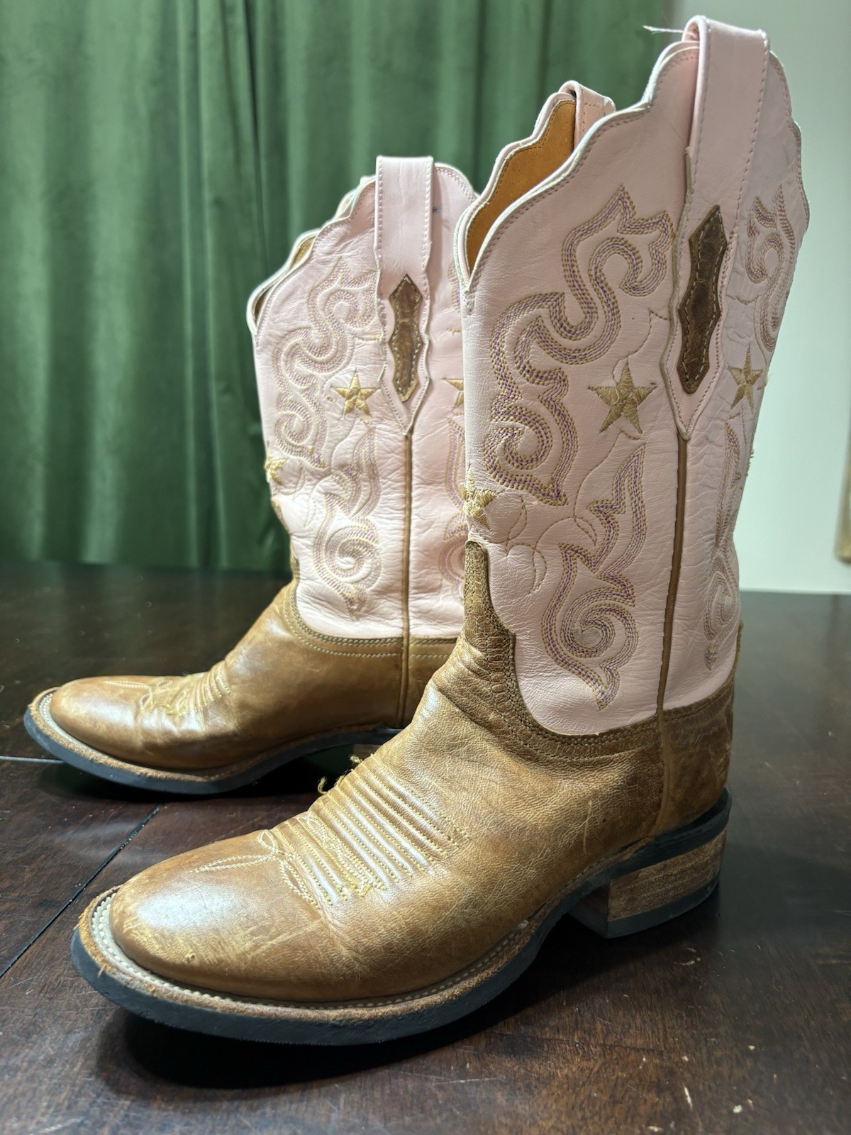 Lucchese 2000 Women Cowboy Boots Pink GoldStar Embroidered T1691HD Sz 6 1/2 B