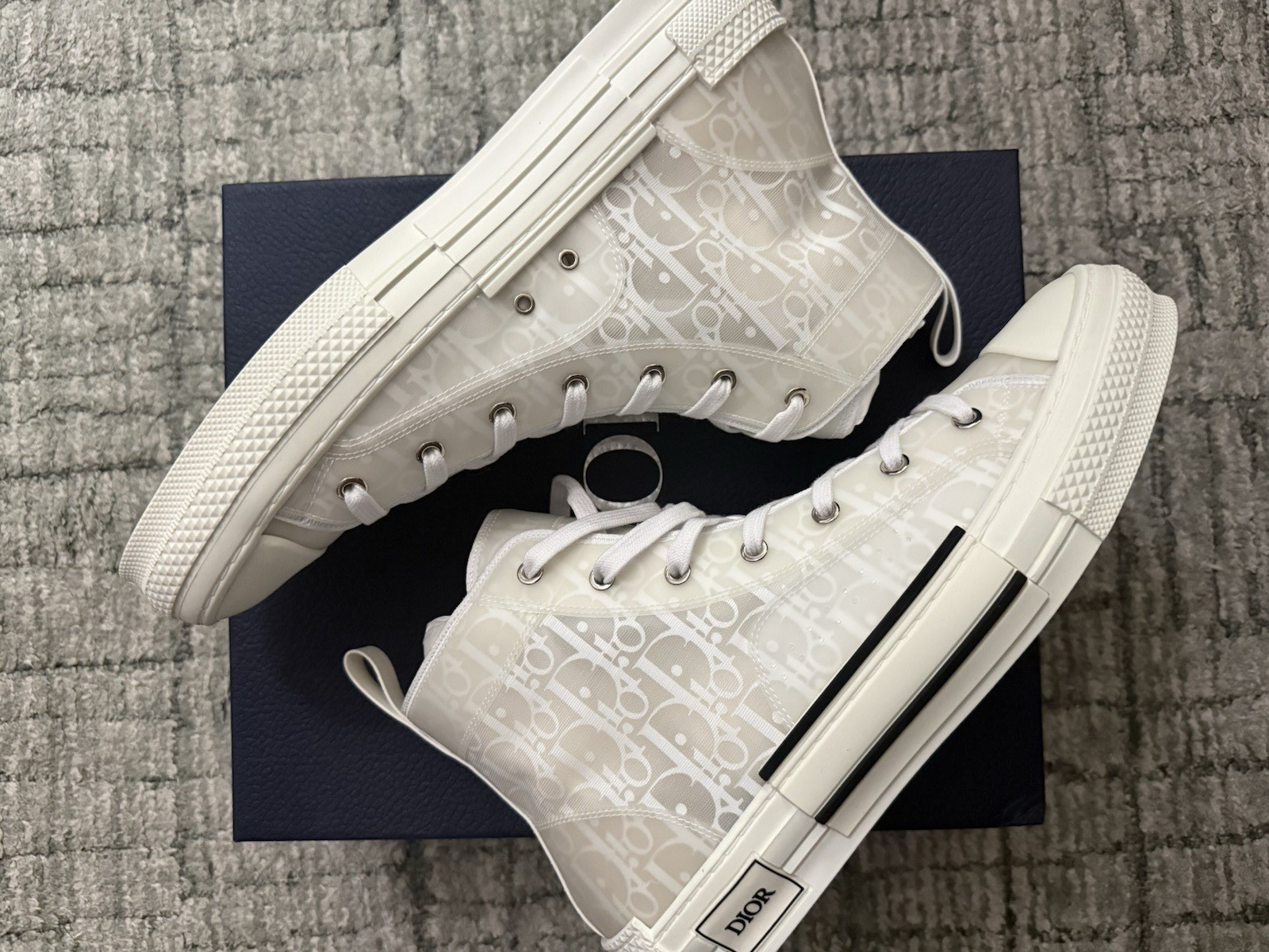 Dior B23 Men’s High Top Sneakers White/White New w/ Box