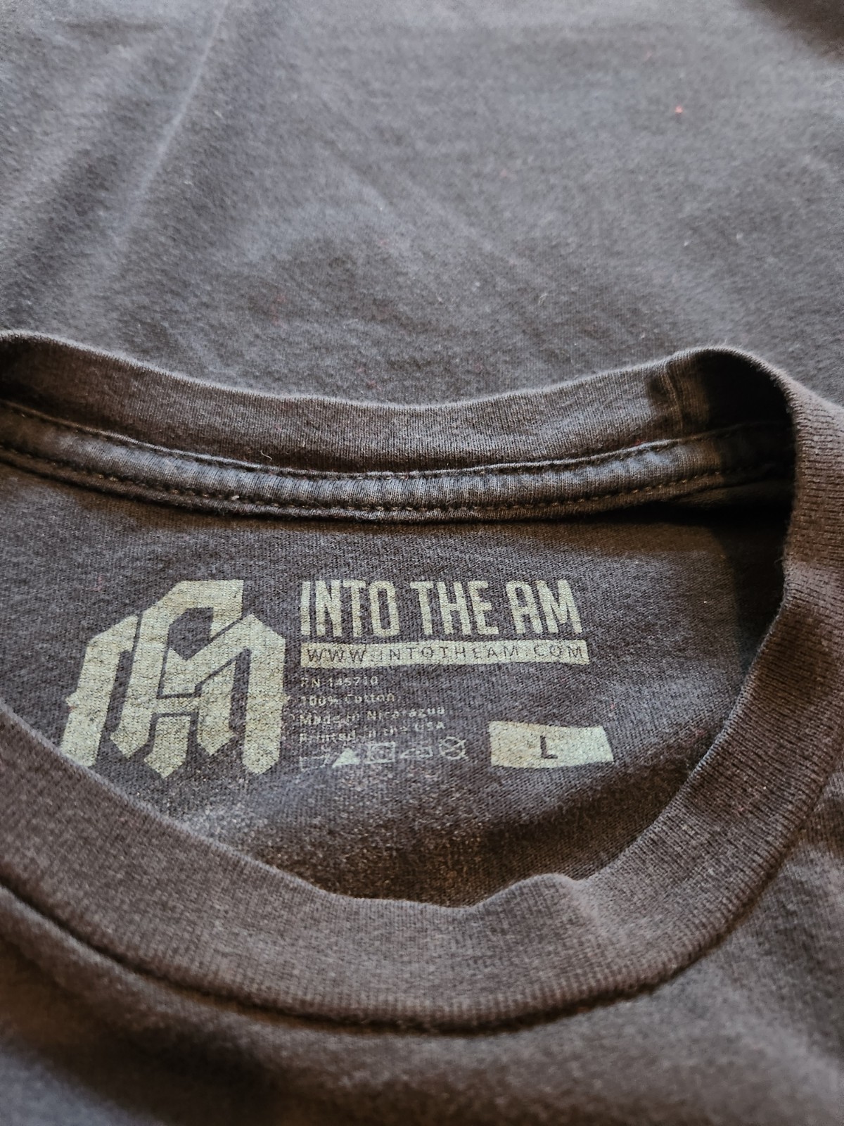 Into the AM Men’s Black Astronaut Boombox Graphic Cotton Crew Neck T-Shirt L