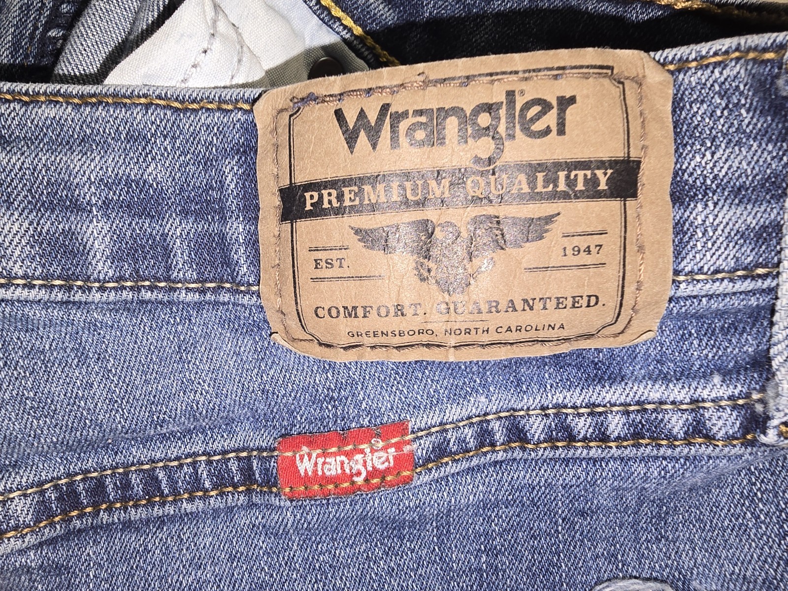 Wrangler Premium Quality Men’s Relaxed Bootcut Blue Stretch Denim Jeans