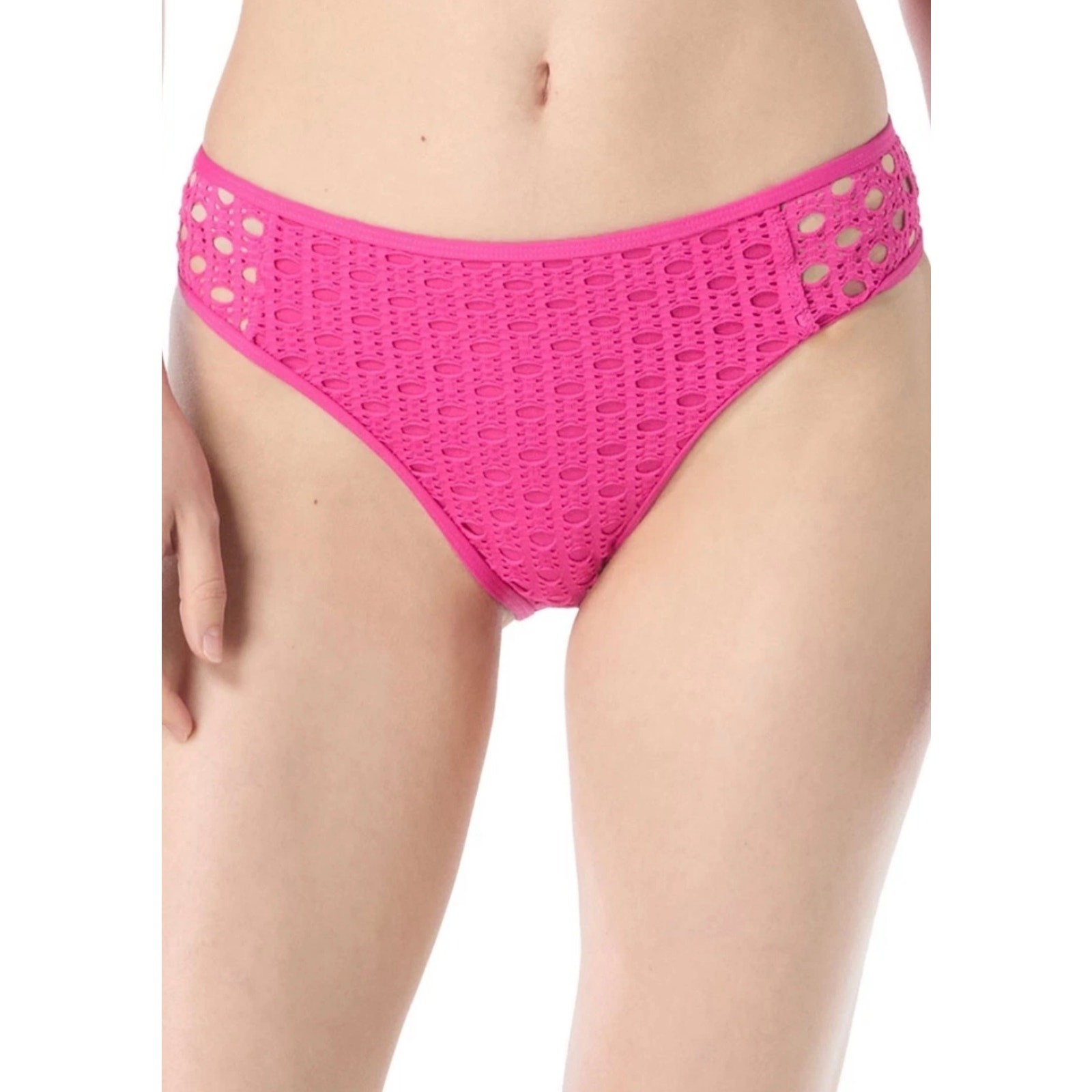 Carmen Mare Valvo Ultra Pink bikini bottom intricate crochet detail side peek