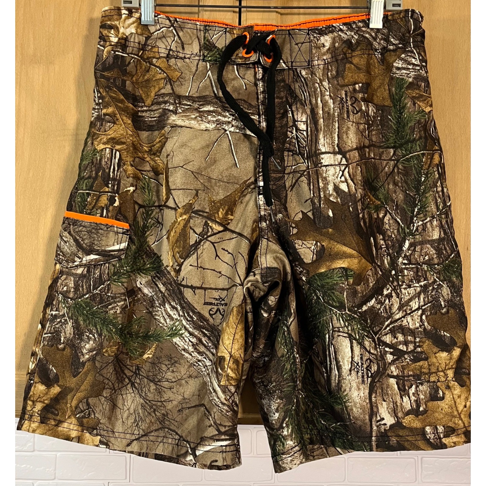 Realtree Swim Trunks Men’s M Camo Board Shorts Cargo Pocket UM17222V