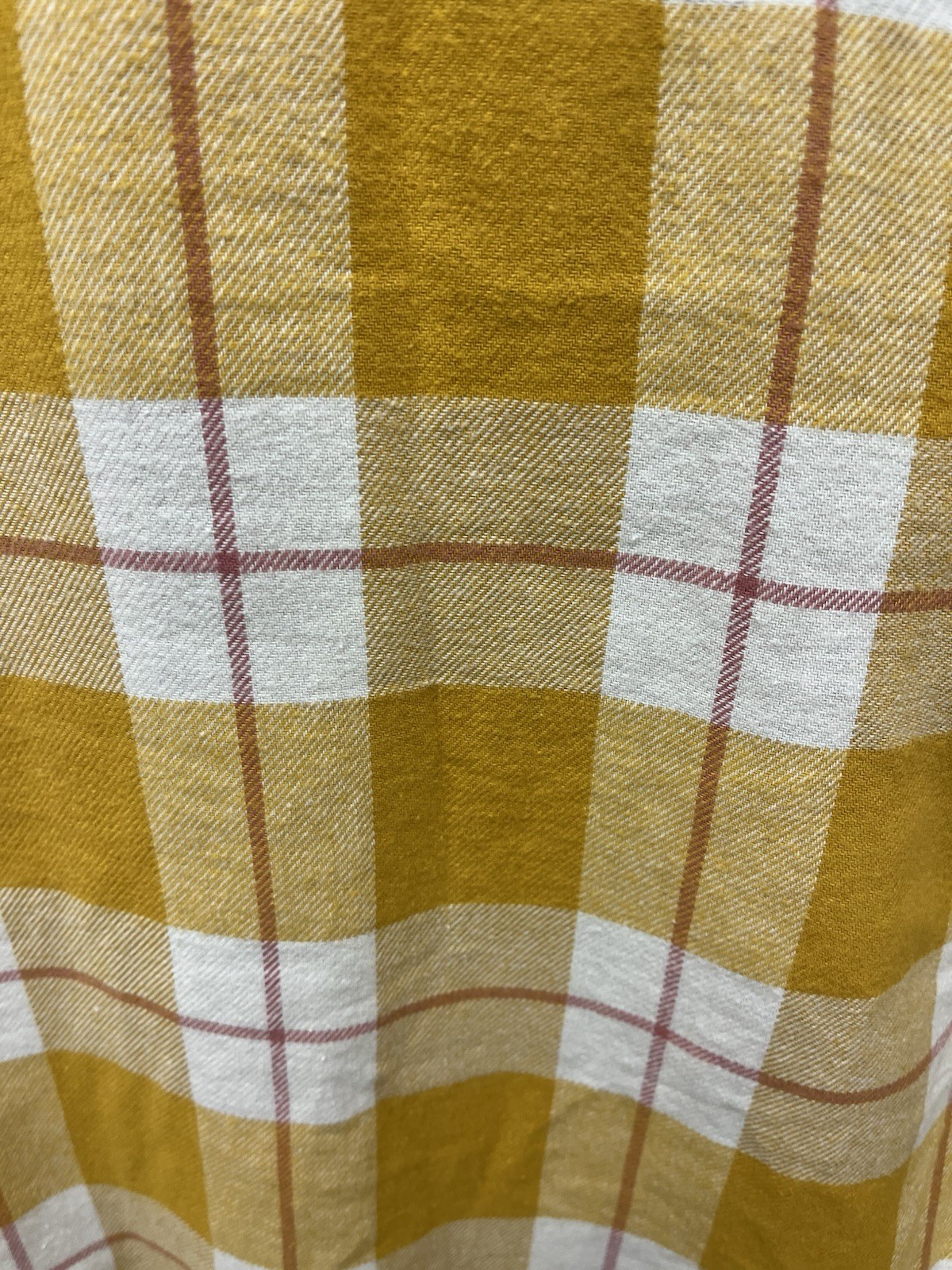 Old Navy Women’s XL Sz 14-16 Gold/White/Red Plaid Flannel Button-Down Shirt NWT