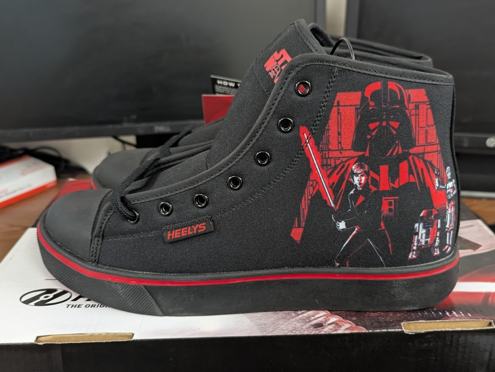 HEELYS HUSTLE STARWARS DARTH VADER MENS SNEAKERS *SEE VARIATION FOR SIZES* NIB