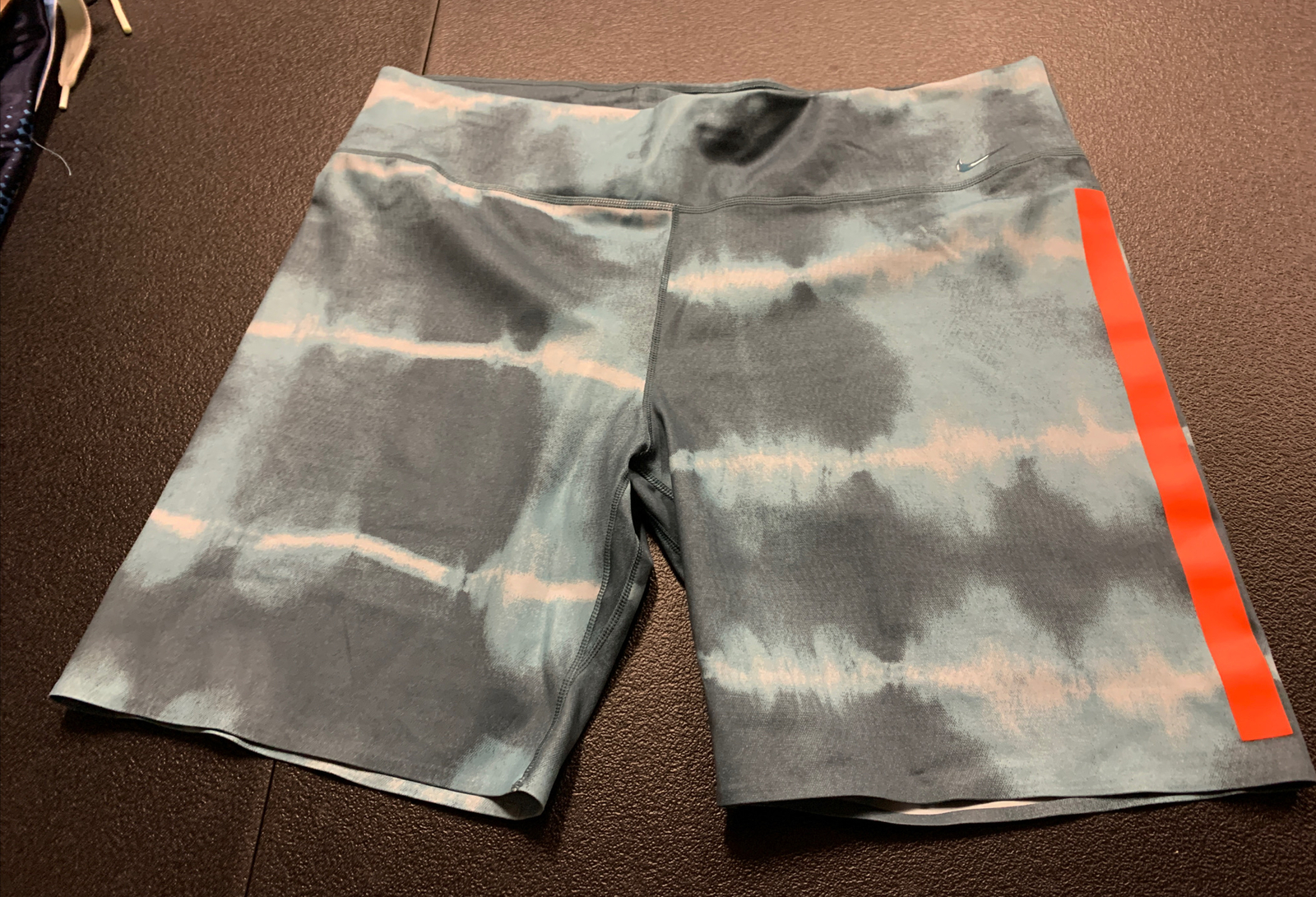 Nike Women’s One Luxe Dri-FIT 7″ Mid-Rise Training Shorts Sz XXL Retail $55