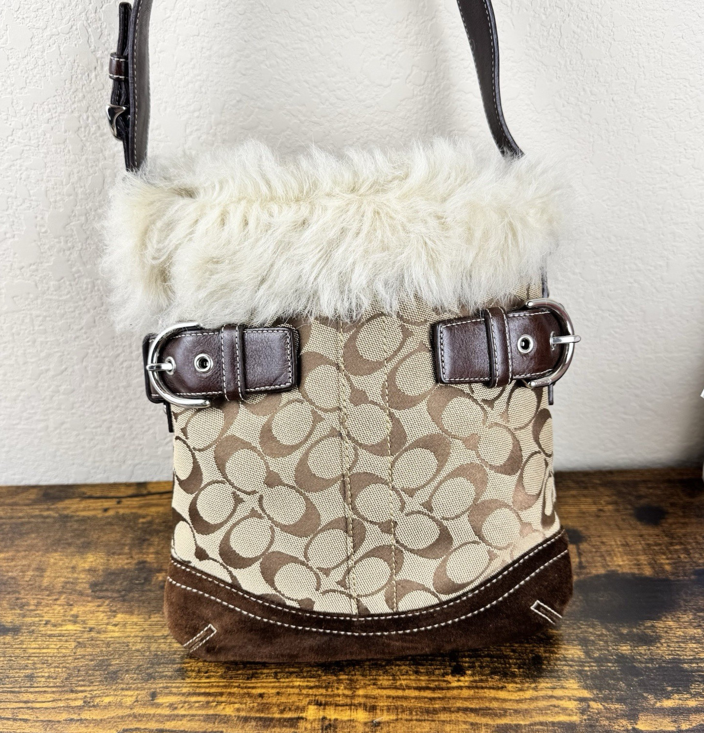 Coach Signature Fur Trim Shoulder Bag Brown Leather Buckle Y2K Small 8K47