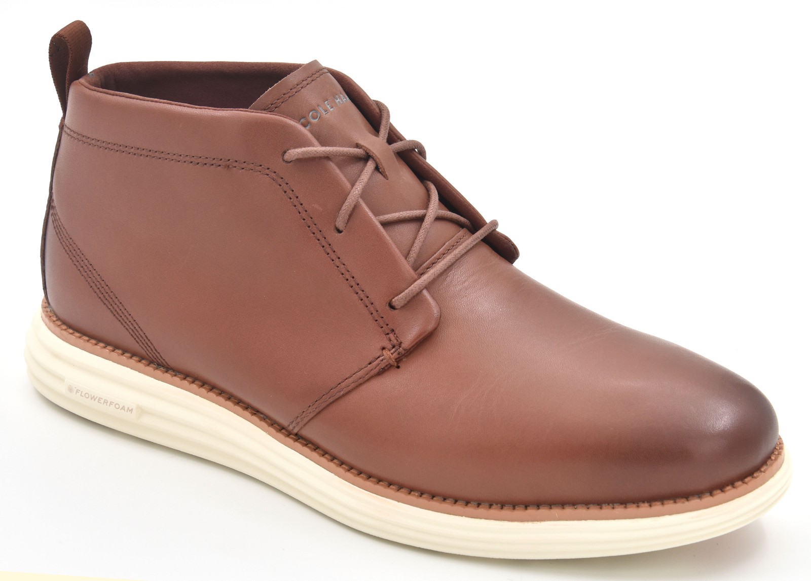 Cole Haan Men’s ØriginalGrand Remastered Waterproof Chukka Boots C40844