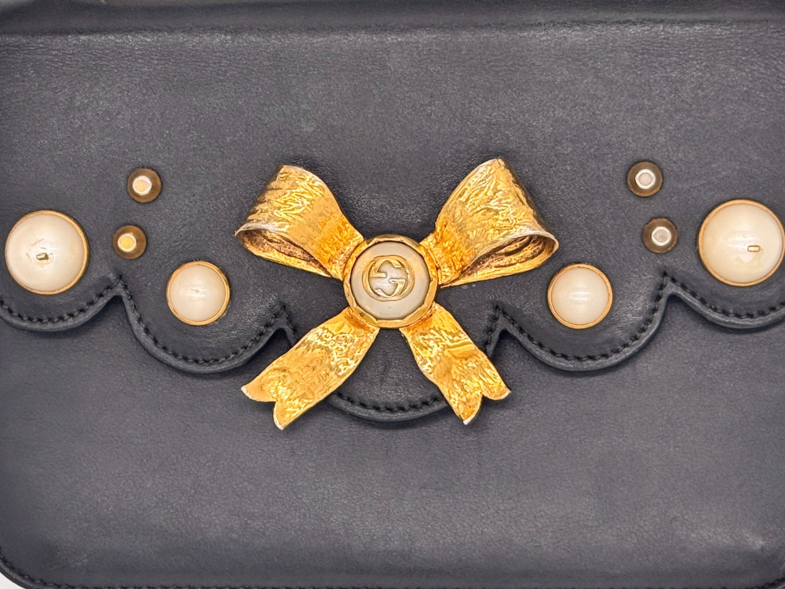 Gucci Broadway Pearl Bow Shoulder Bag Black Leather Gold Chain Authentic