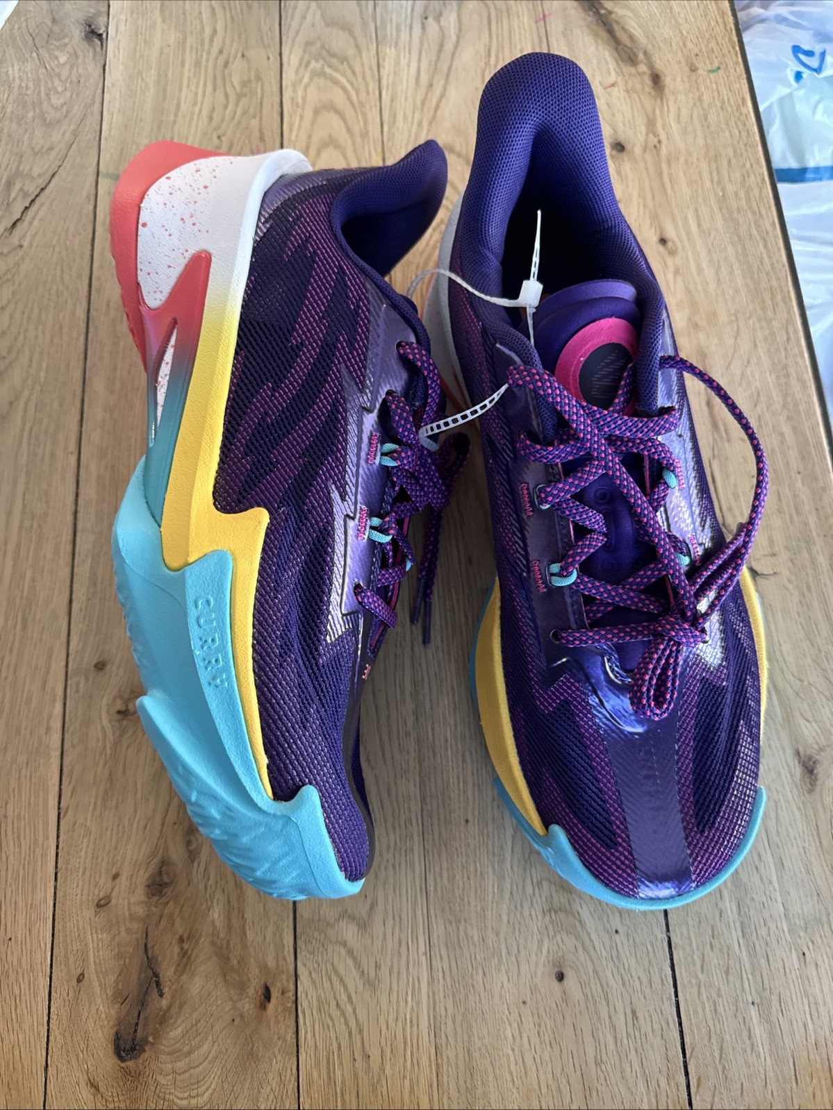 Under Armour Curry Series 7 Curry World Tour 3027983-500 Brand New Men Size 9.5
