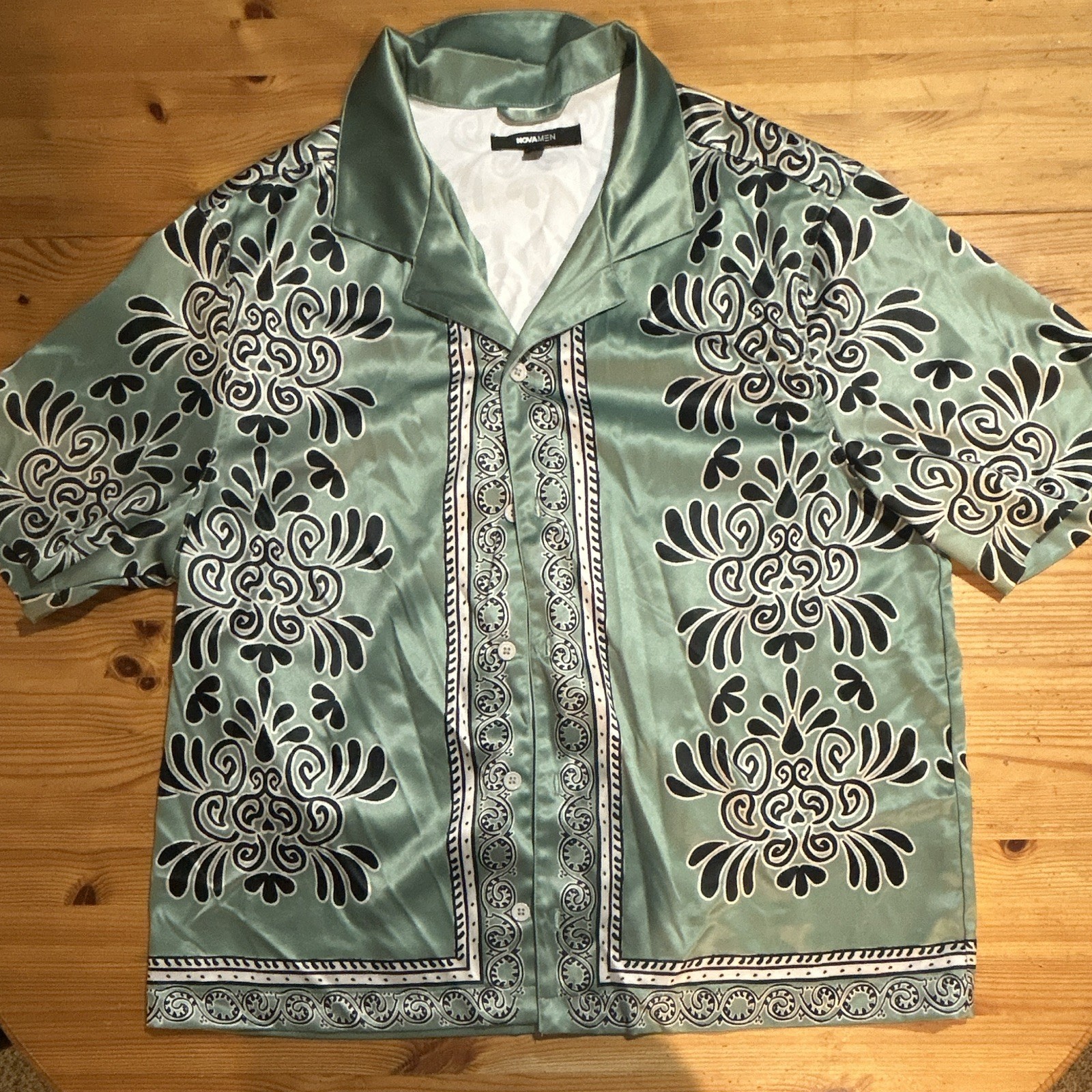 Nova Men Men’s Satin Polyester Floral Button-Up Shirt Green/Black/White L